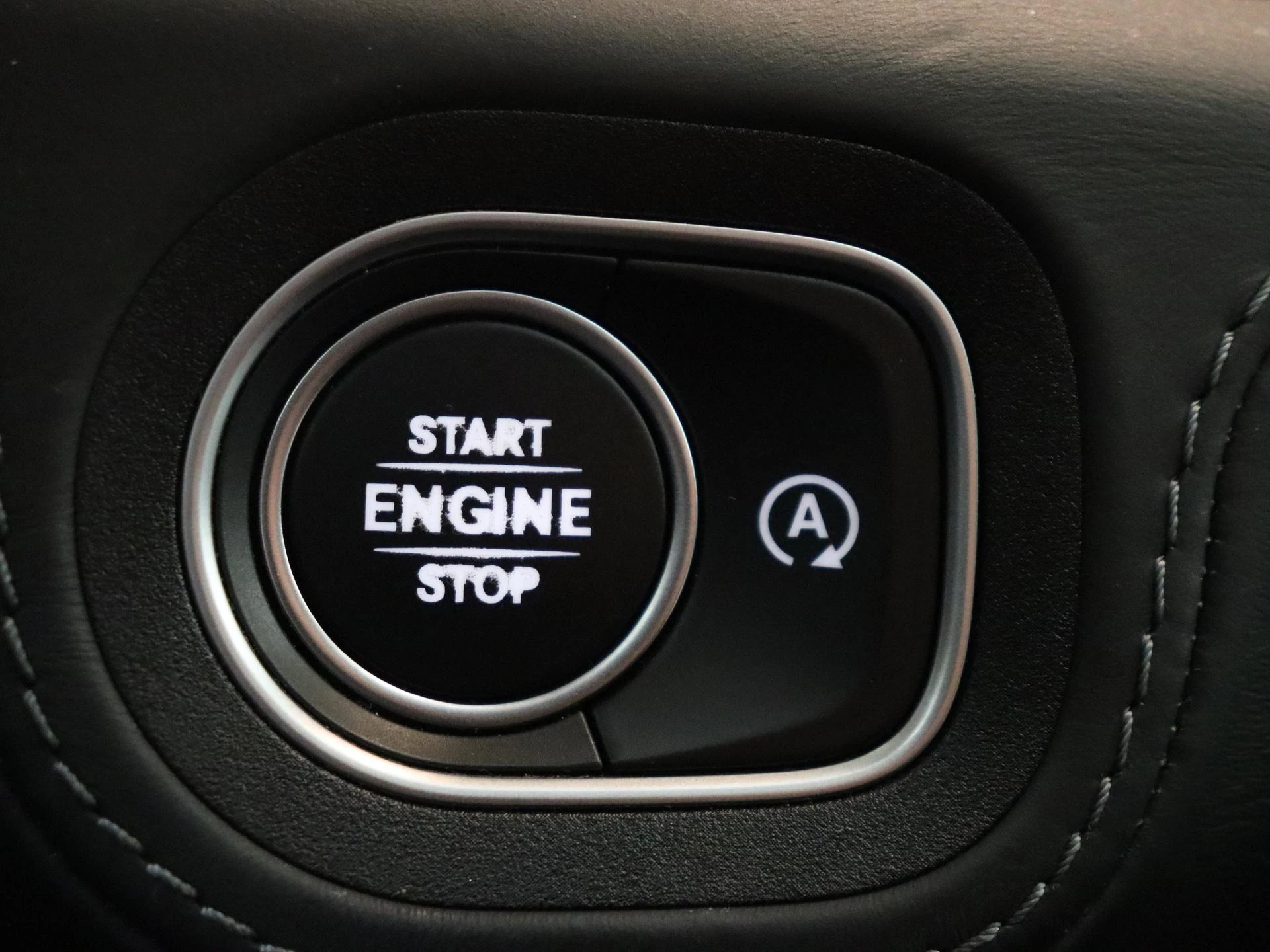 Mercedes-Benz-GLE-image-30