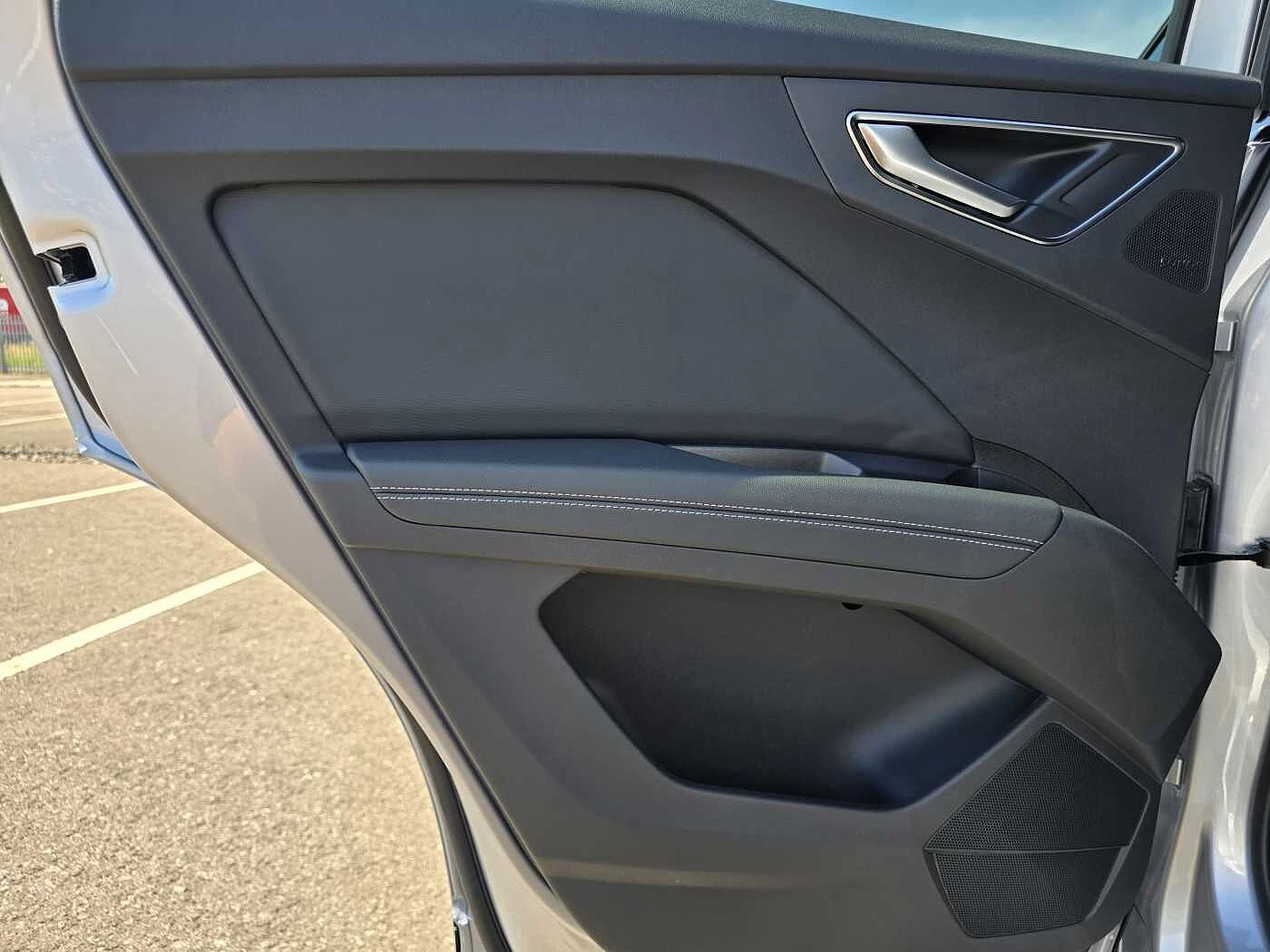 Audi-Q4 e-tron-image-46