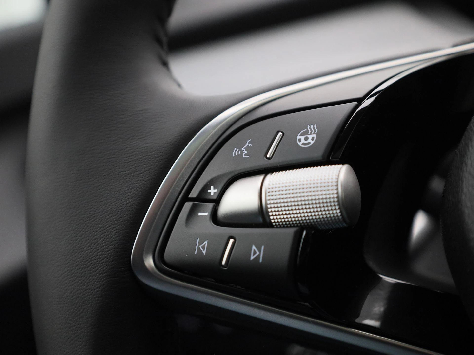 Škoda-Enyaq iV-image-18