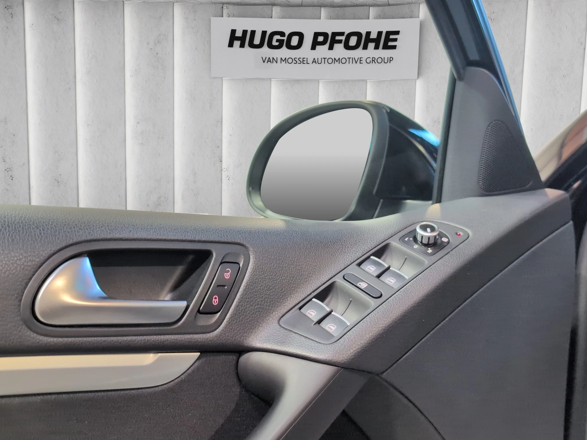 Volkswagen-Tiguan-image-16
