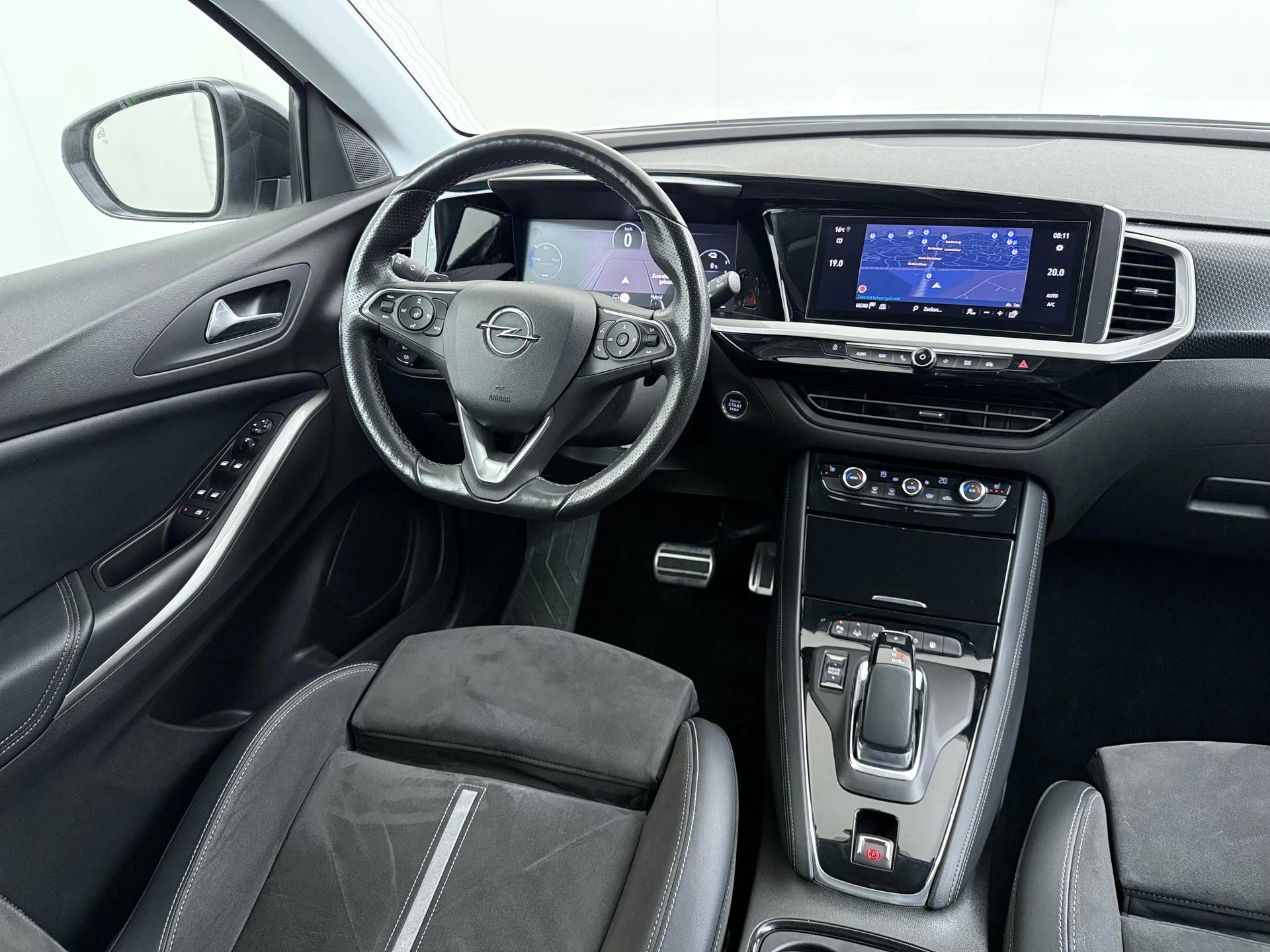 Opel-Grandland-image-19