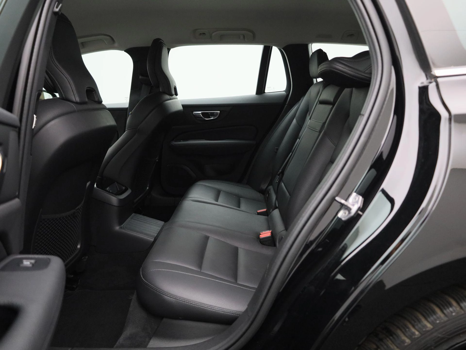Volvo V60 2.0 T6 Recharge AWD Inscription