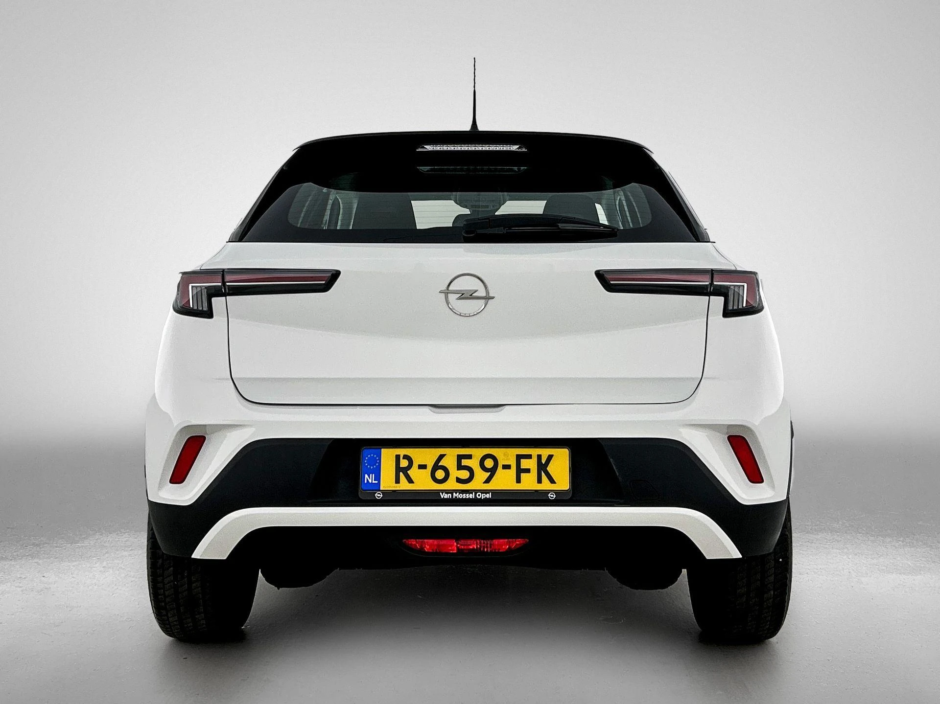 Opel-Mokka-e-image-2