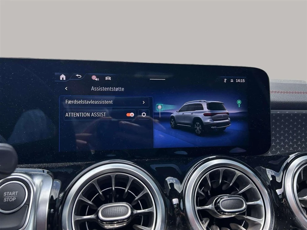 Mercedes-Benz-EQB-image-17