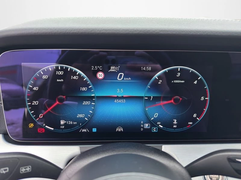 Mercedes-Benz E-Klasse 400 T d 4M AMG PANO HUD 360 DISTRO STANDHZG AMG LineW213 E 400 T d 4M AMG PANO HUD 360 DISTRO STANDHZG AMG Line