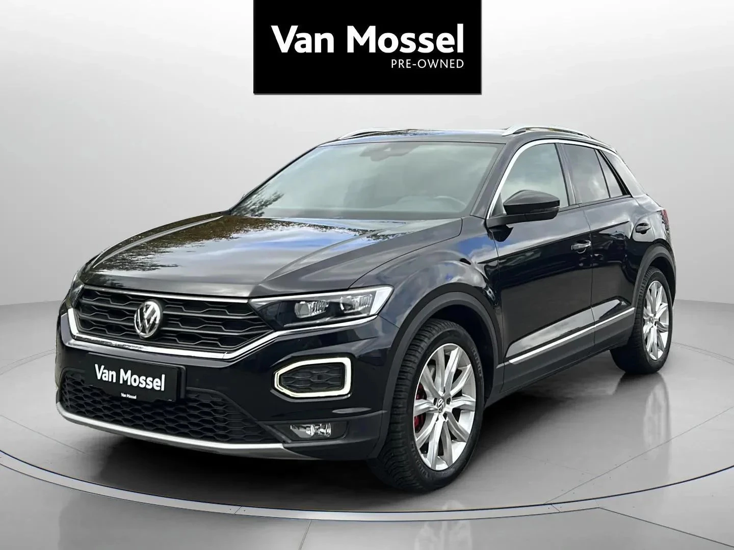 Volkswagen-T-Roc-image-0