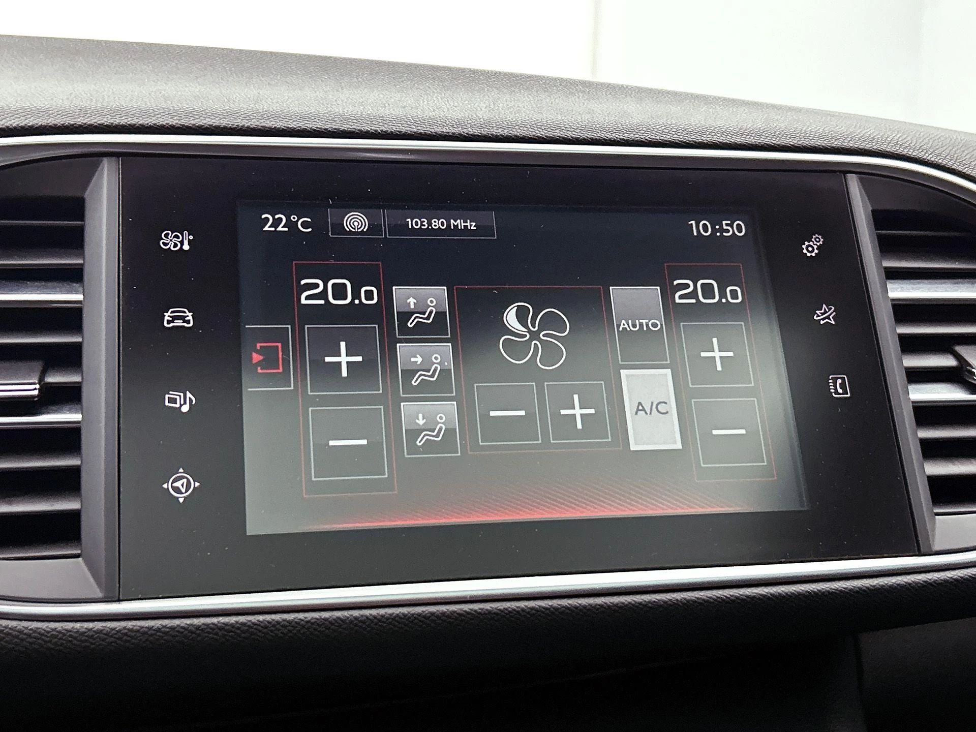 Peugeot-308-image-15