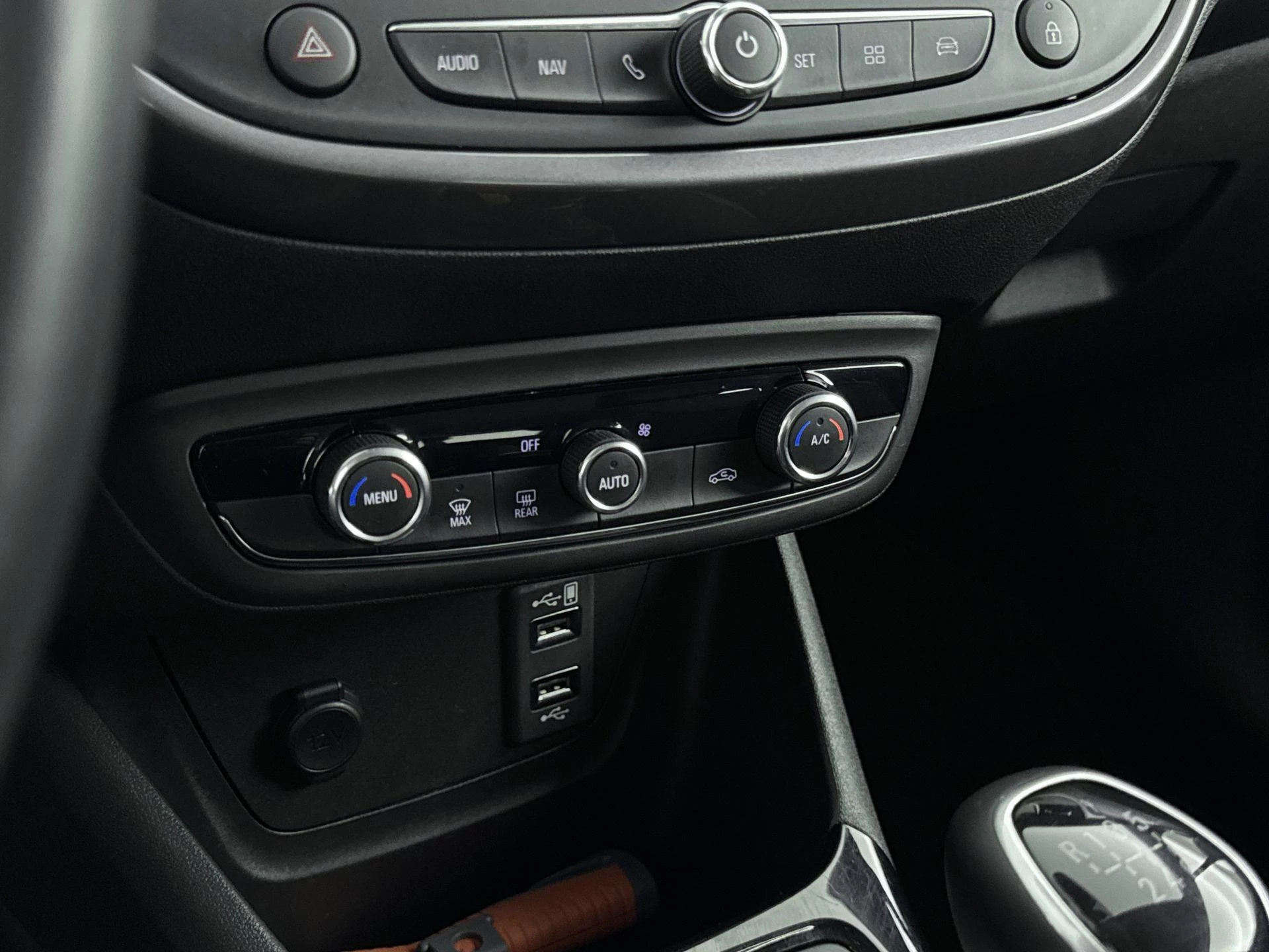 Opel-Crossland X-image-25