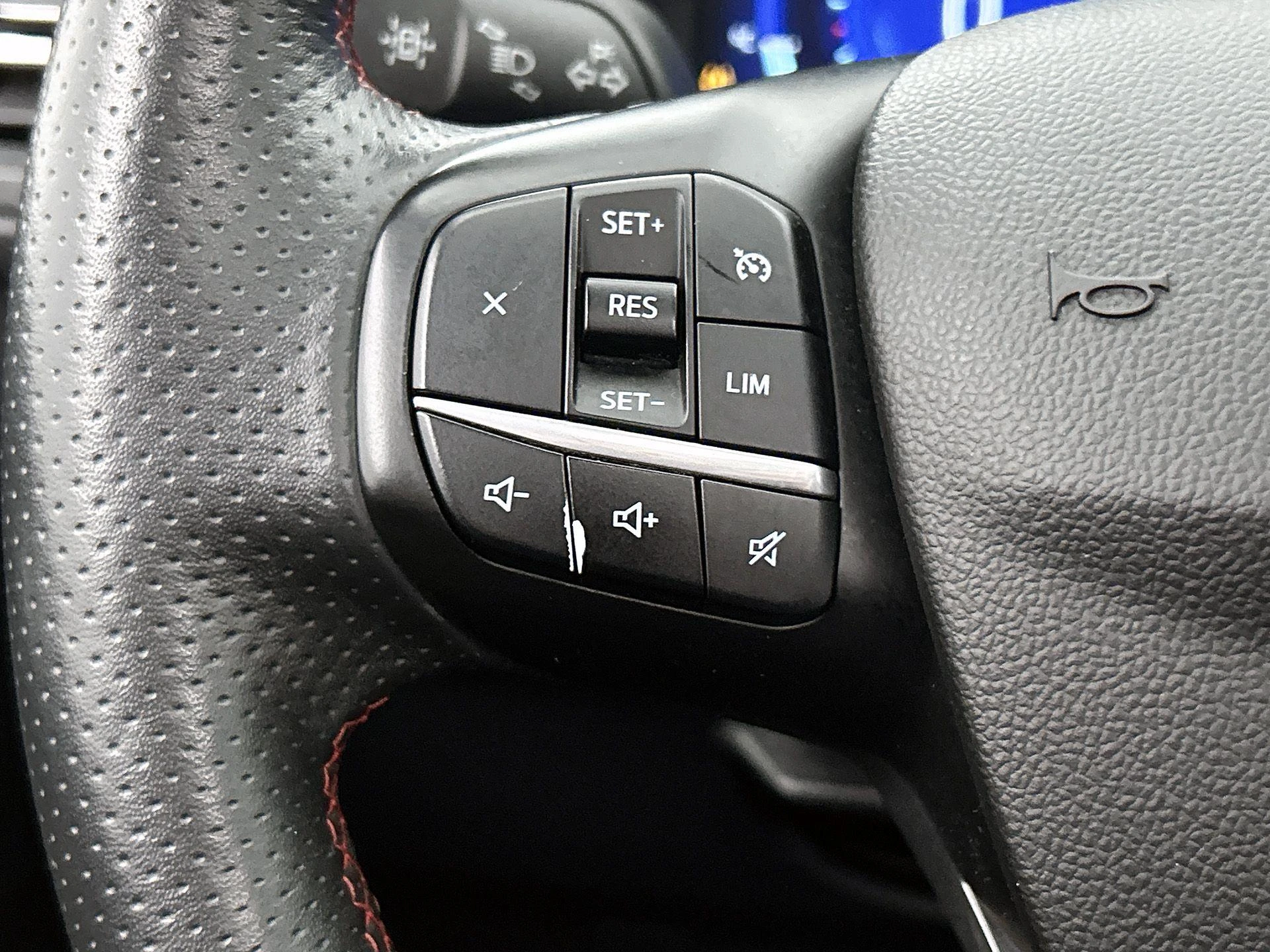 Ford-Kuga-image-5