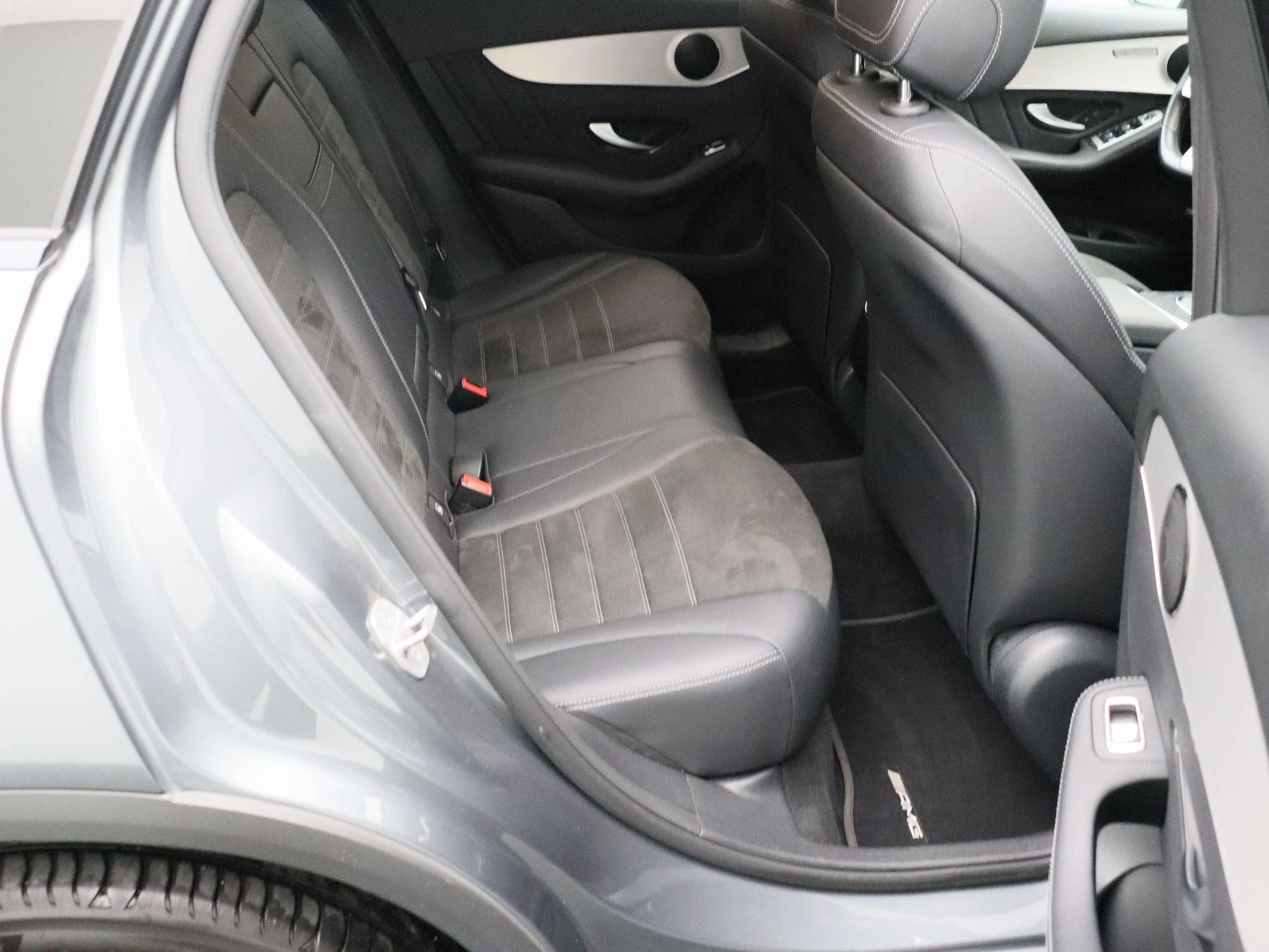 Mercedes-Benz-GLC-image-12