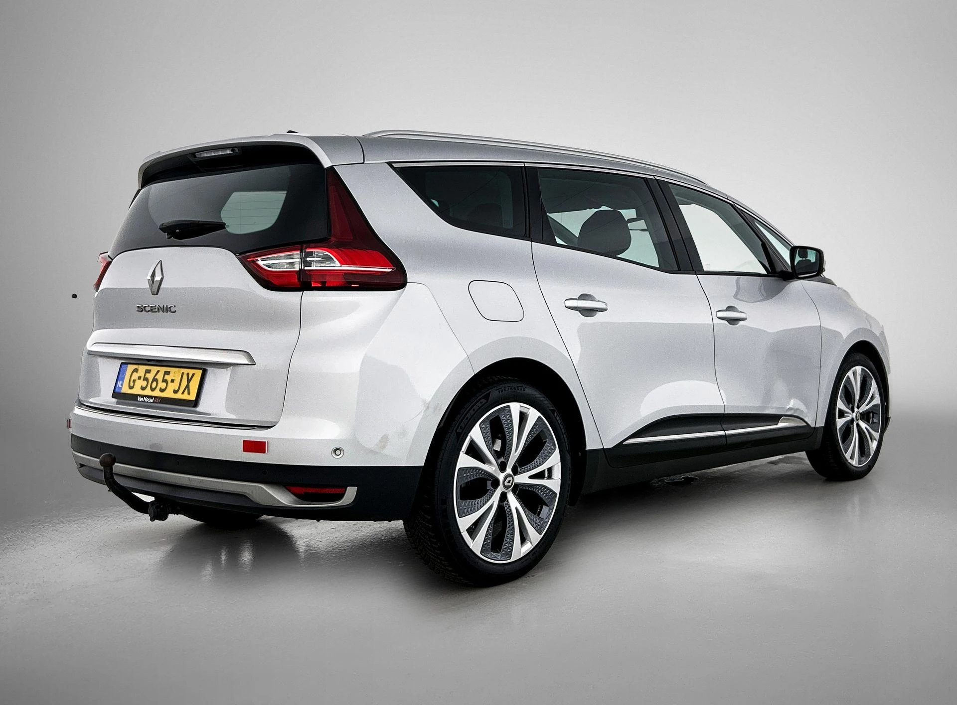 Renault-Grand Scénic-image-3