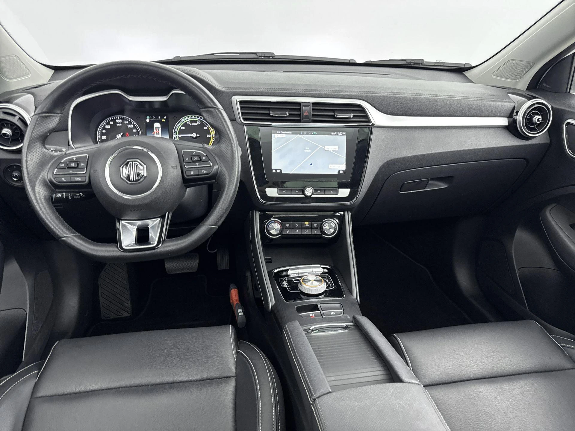 MG-ZS EV-image-15