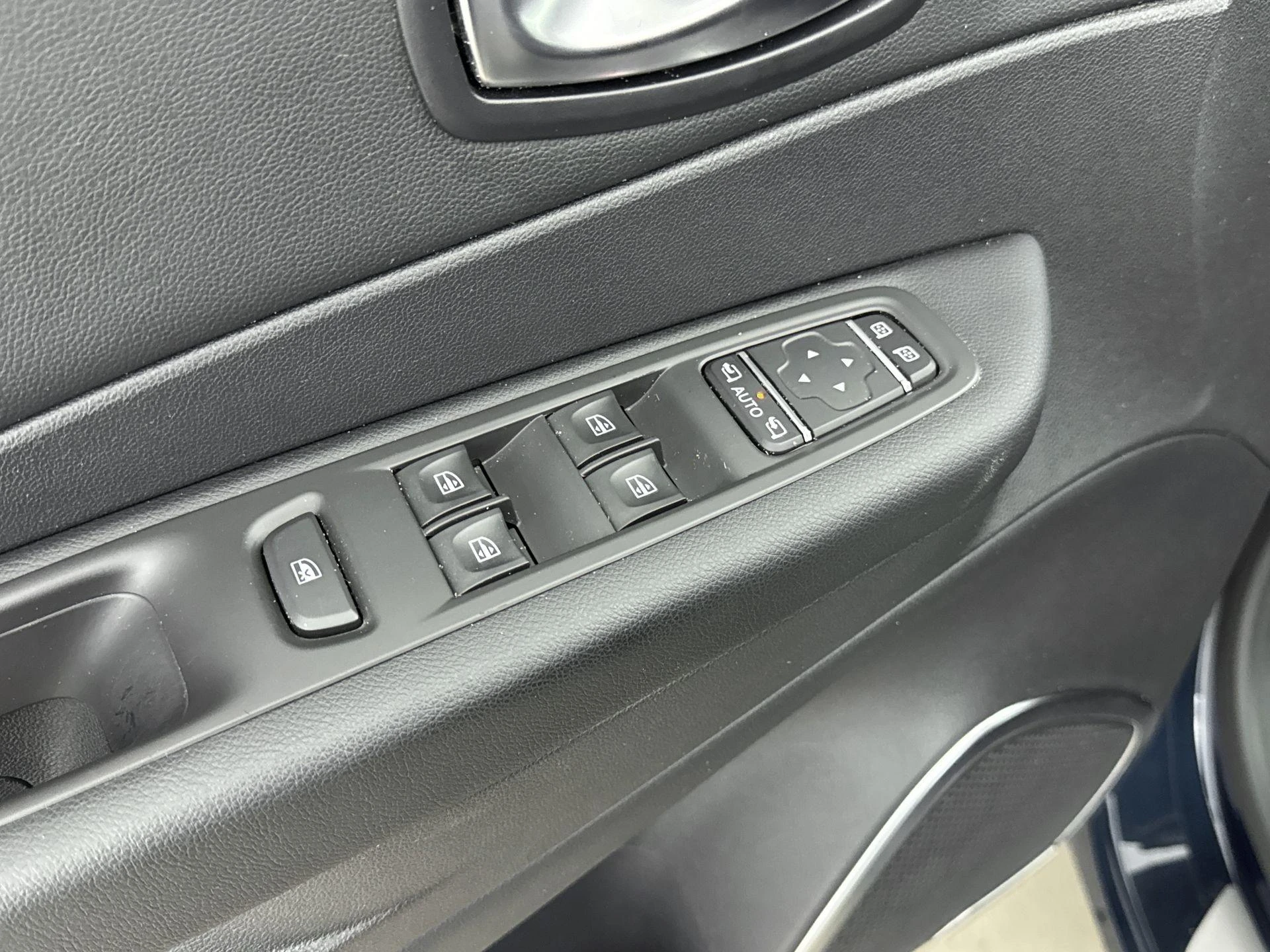 Renault-Captur-image-26