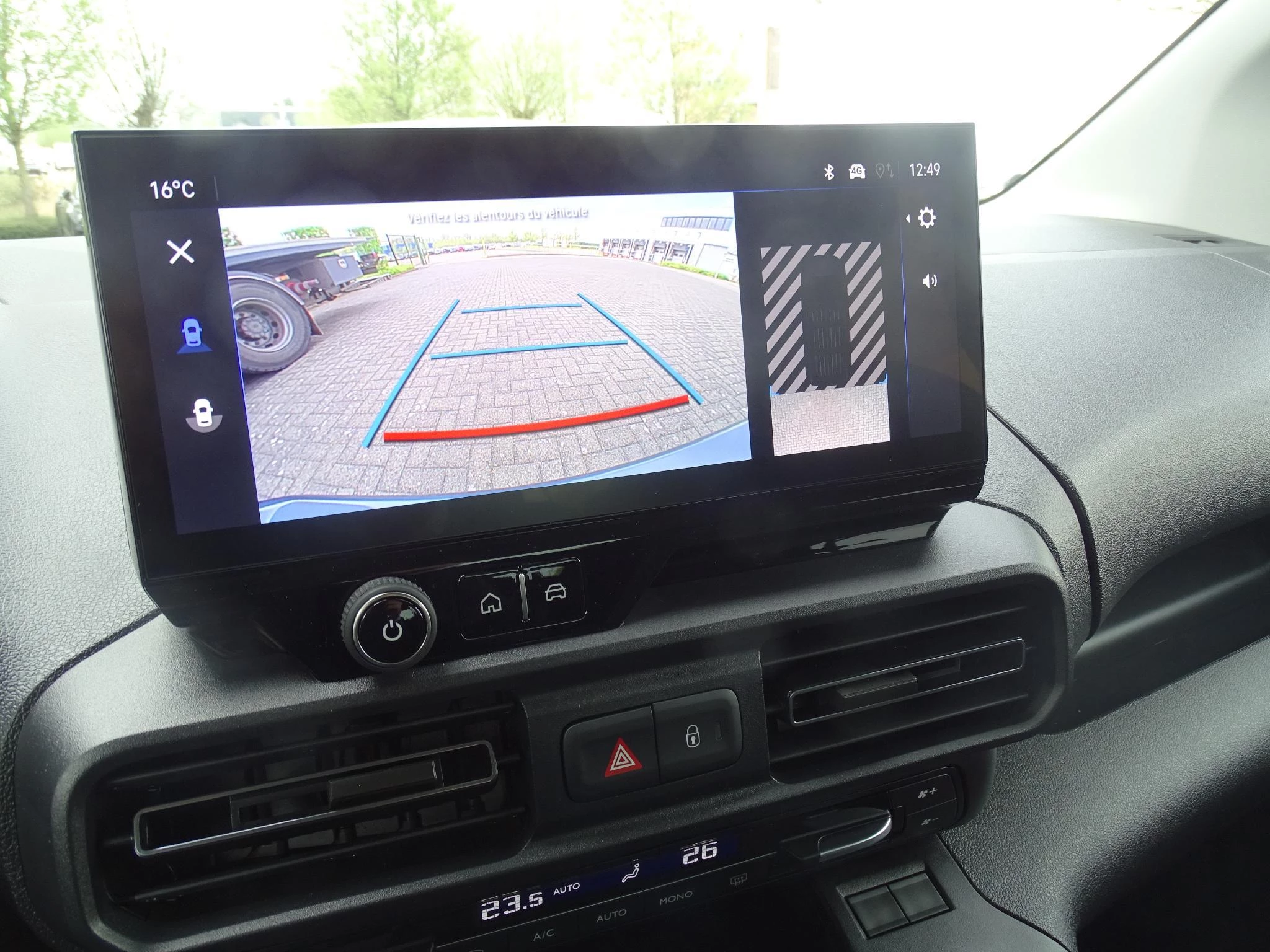 Opel Combo Life 1.2T Edition+gps+camera+park pilot achteraan