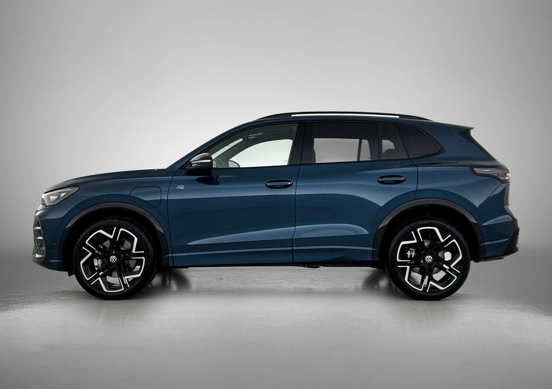 Volkswagen-Tiguan-image-1