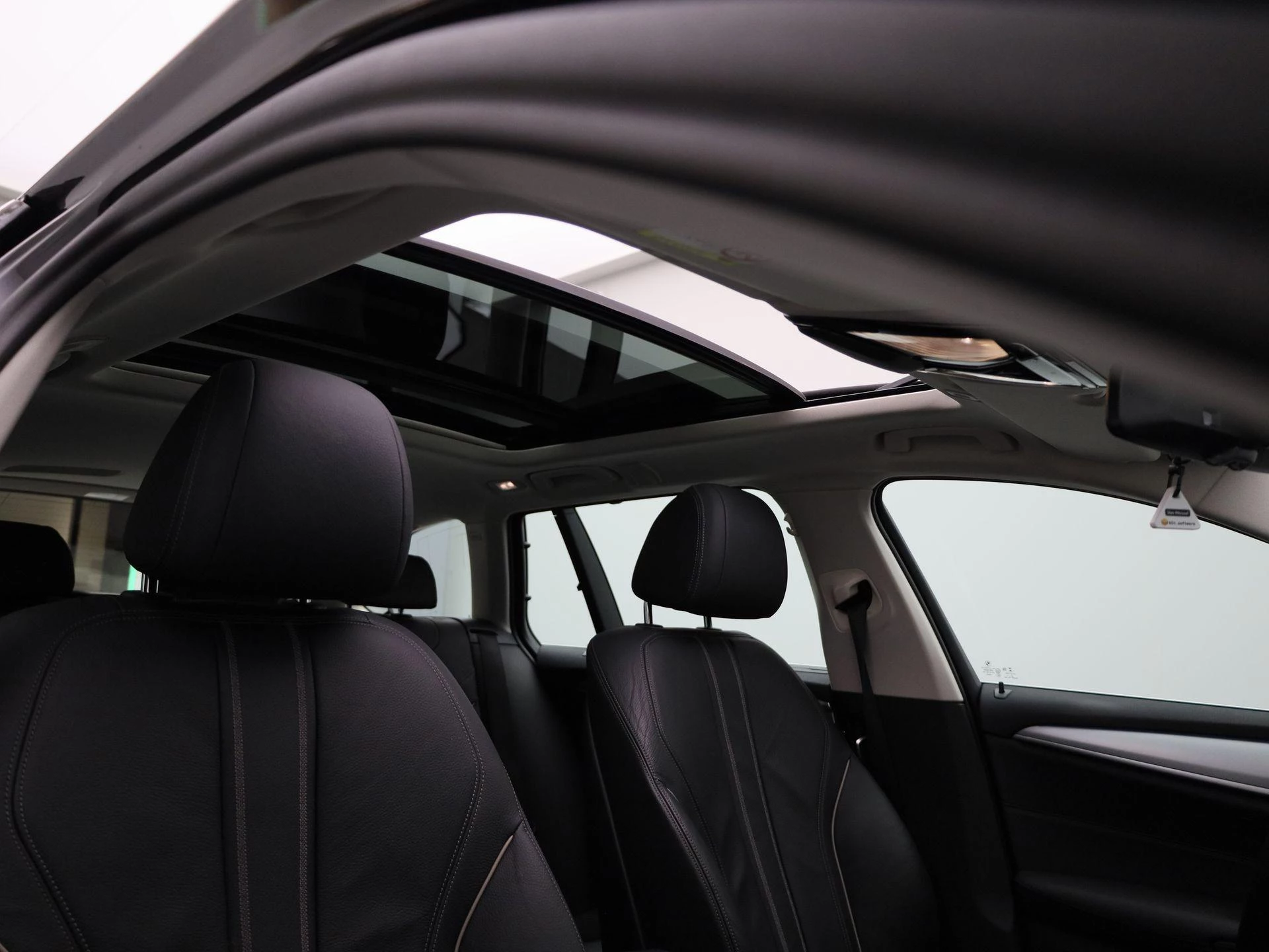 BMW-5 Serie-image-53