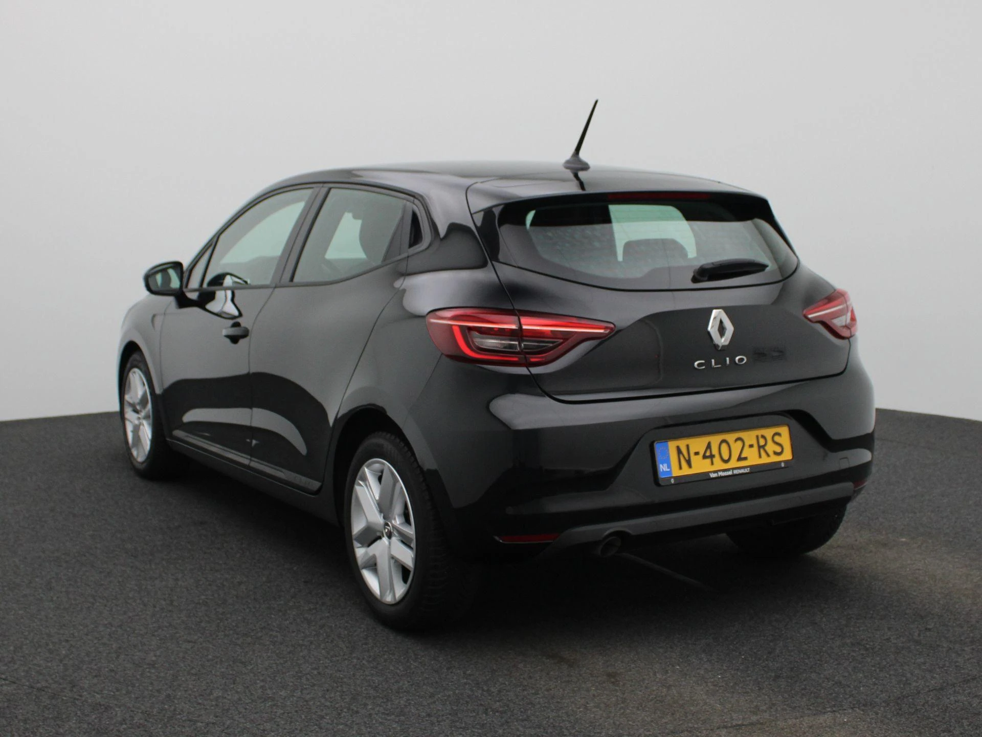 Renault-Clio-image-1
