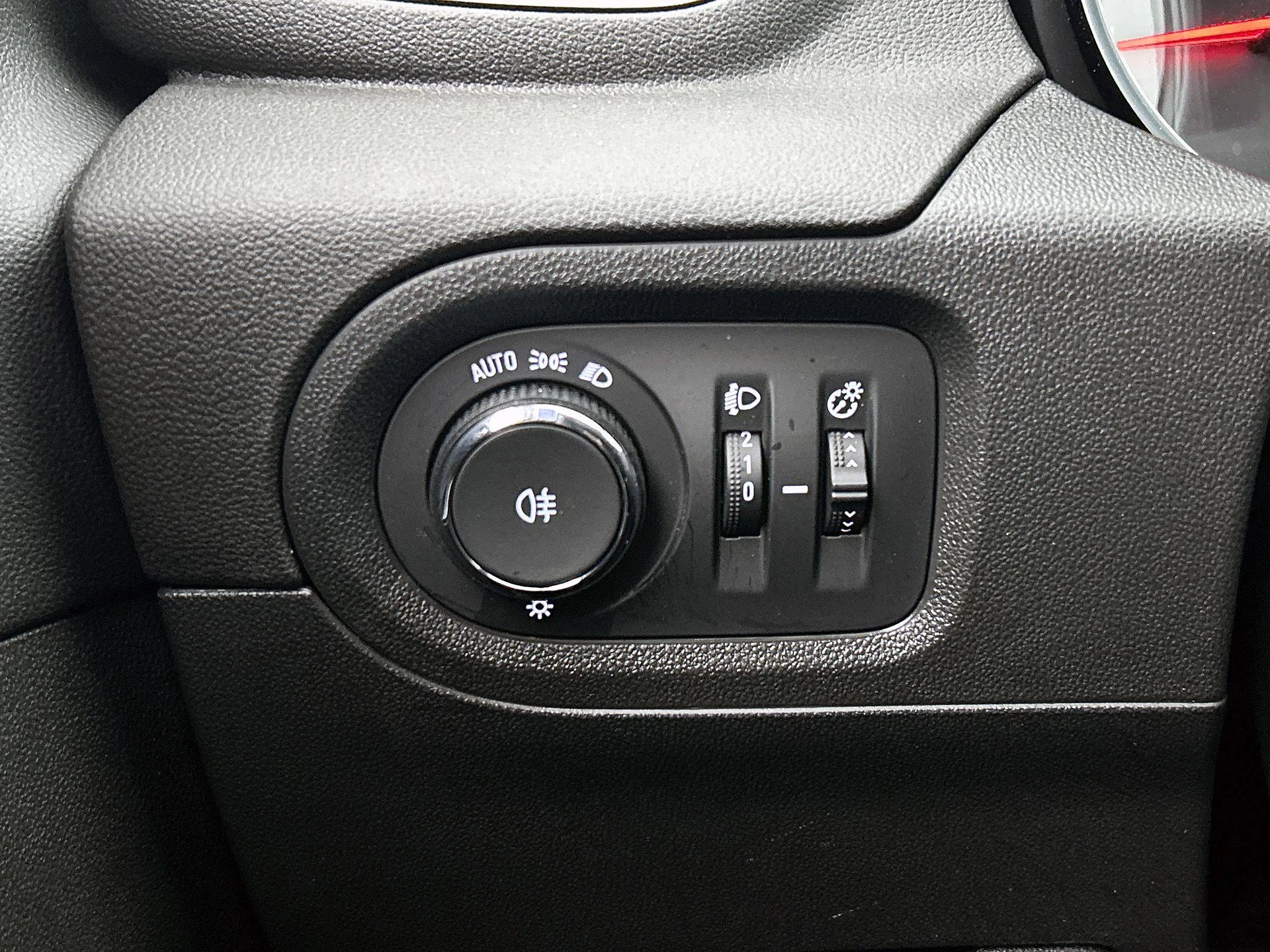 Opel-Grandland X-image-17