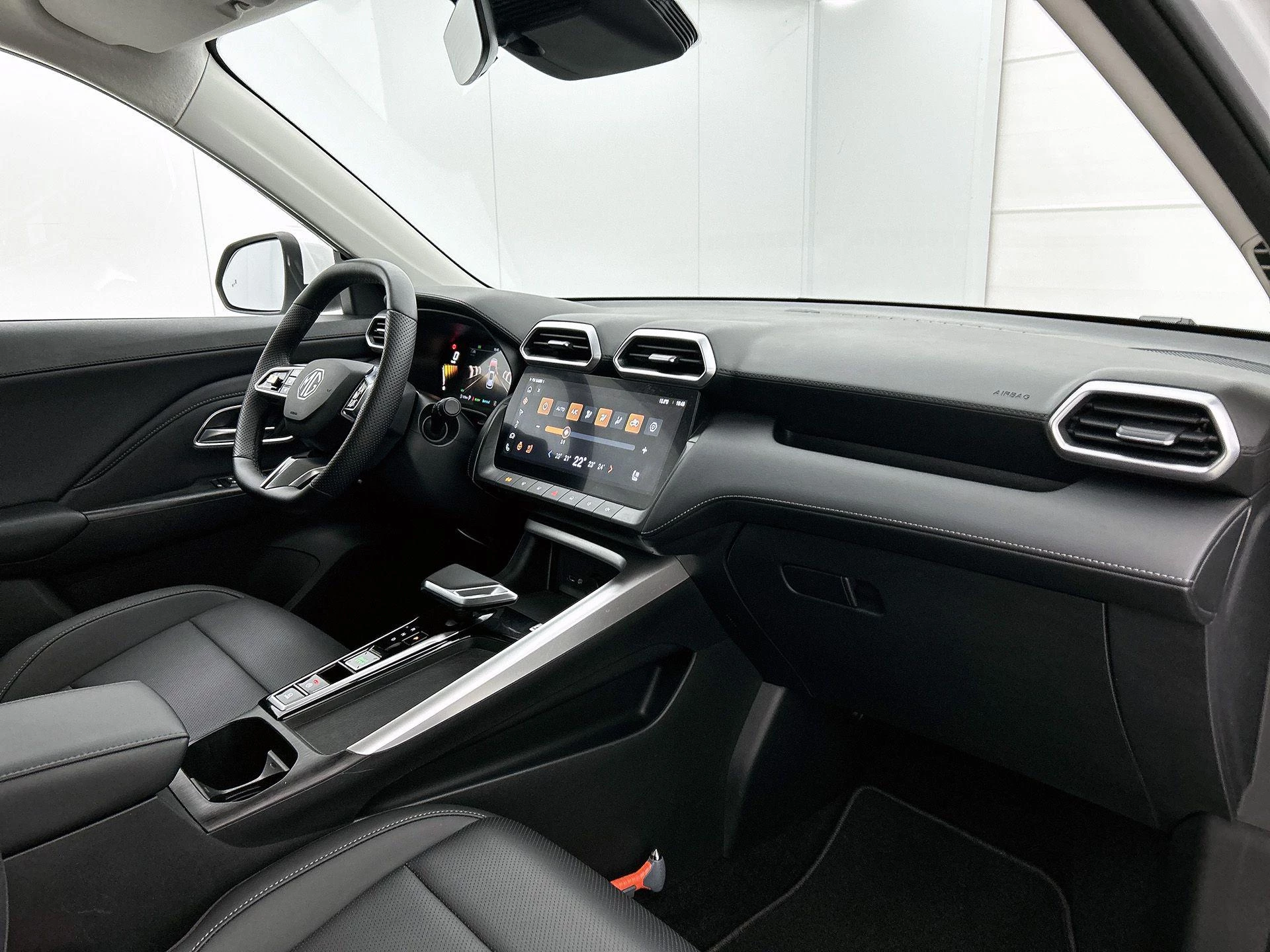 MG-ZS-image-17