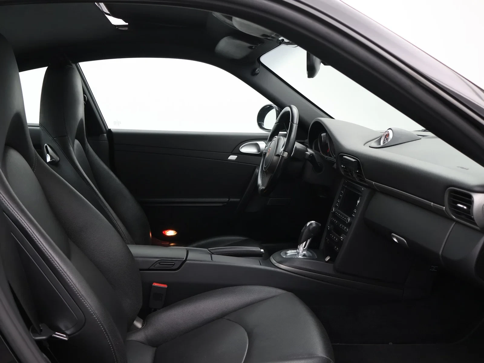 Porsche-911-image-9