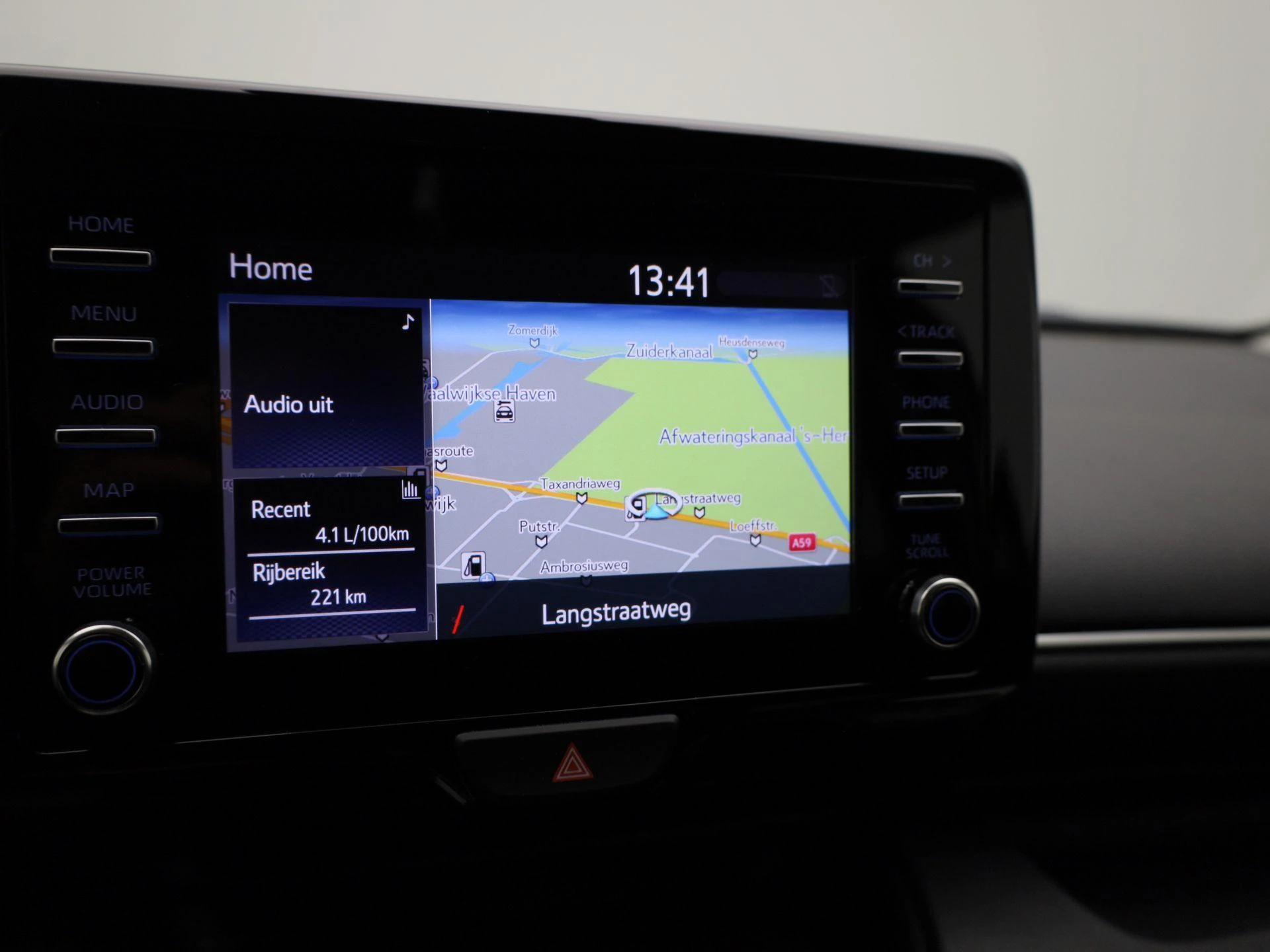 Toyota-Yaris-image-14