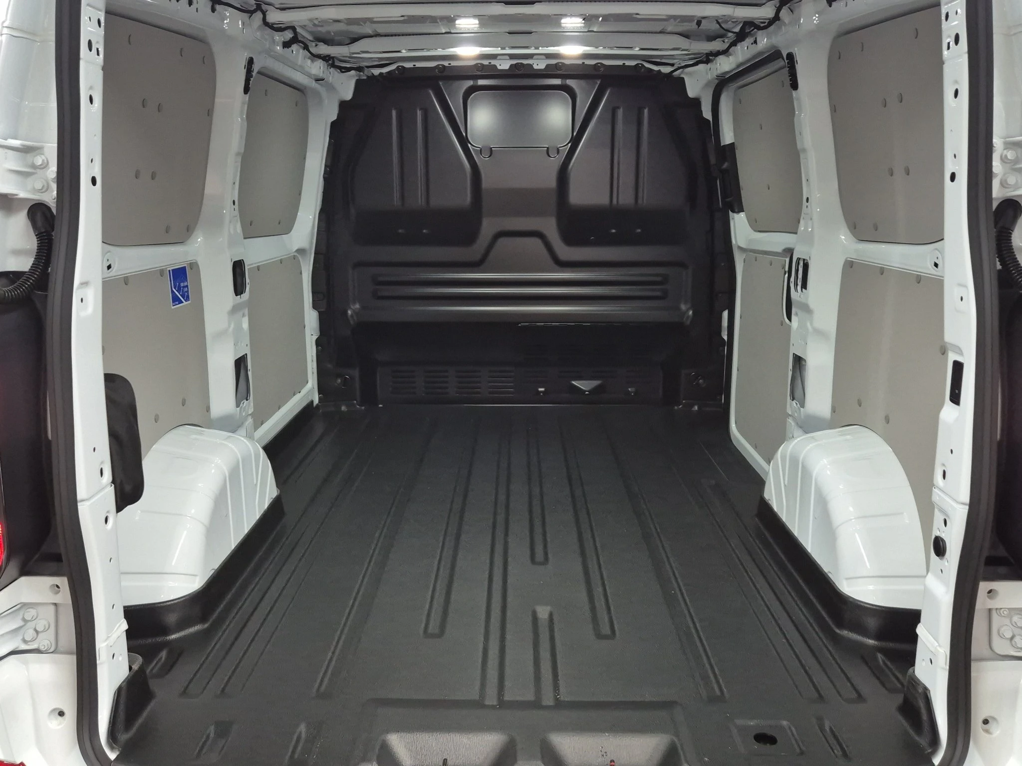 Ford-Transit Custom-image-17