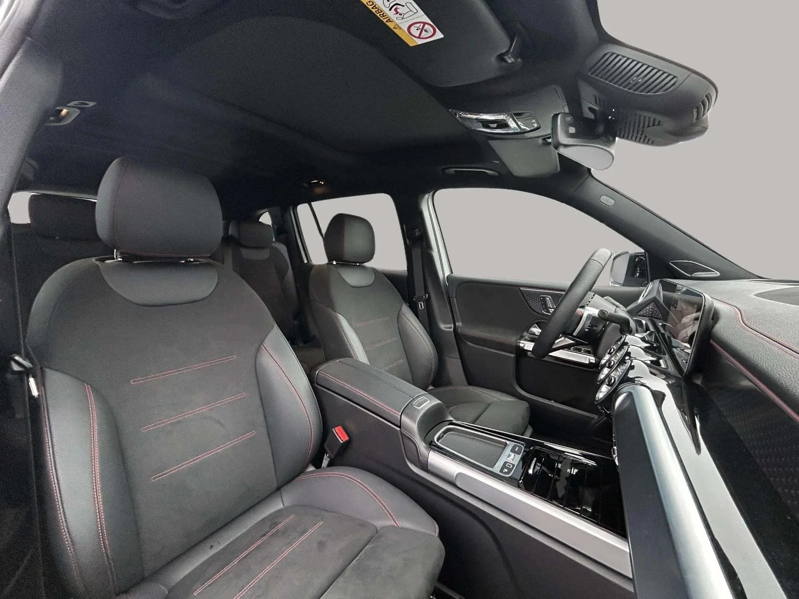 Mercedes-Benz-EQB-image-13