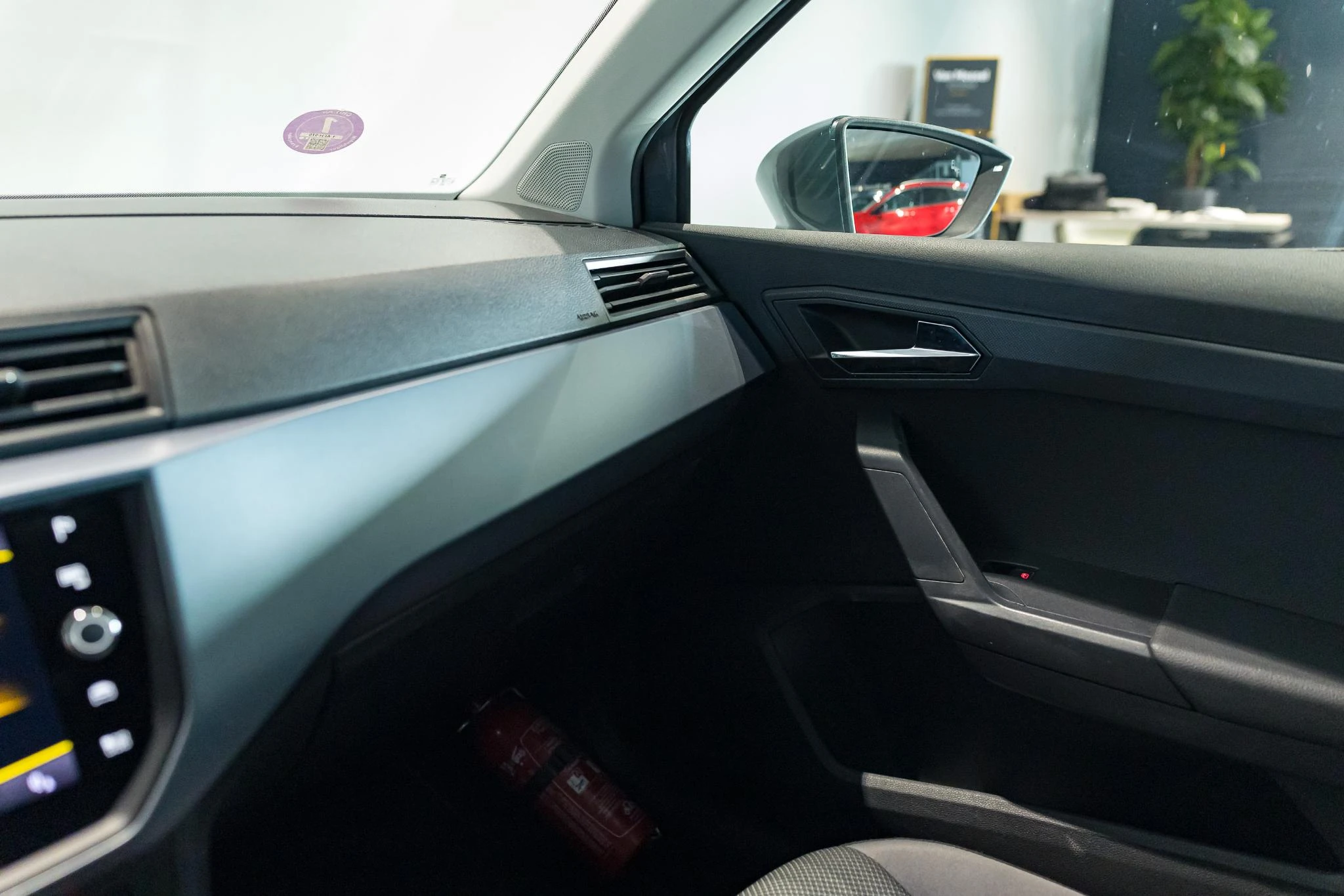SEAT-Arona-image-31