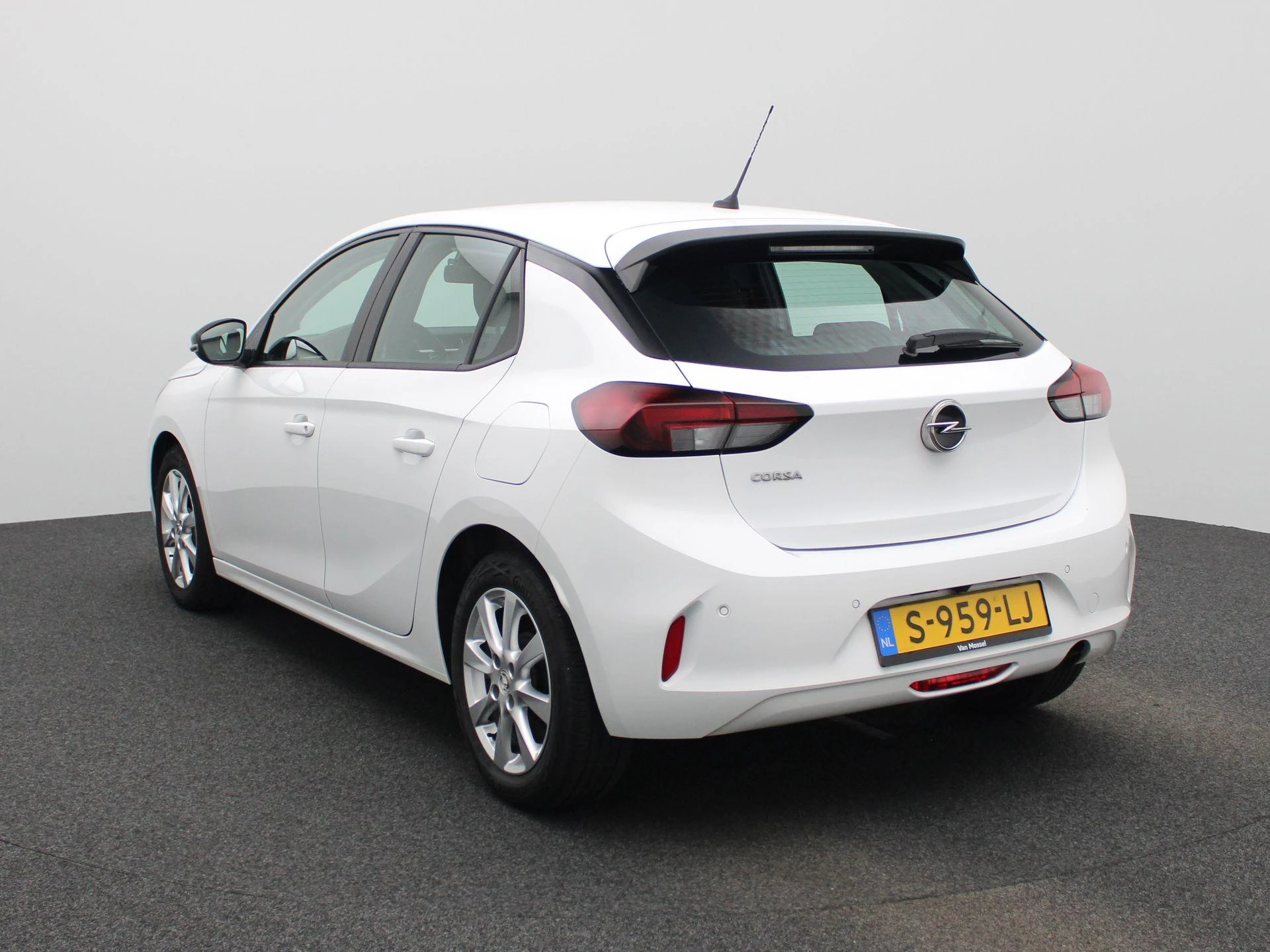 Opel-Corsa-image-1
