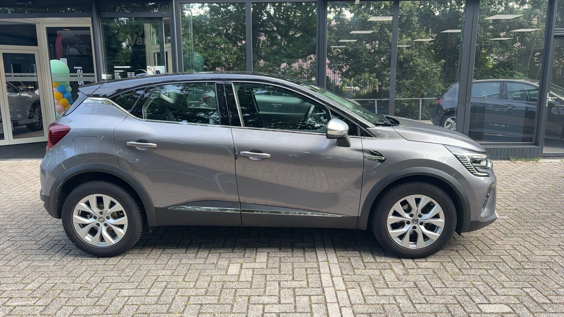 Renault-Captur-image-4