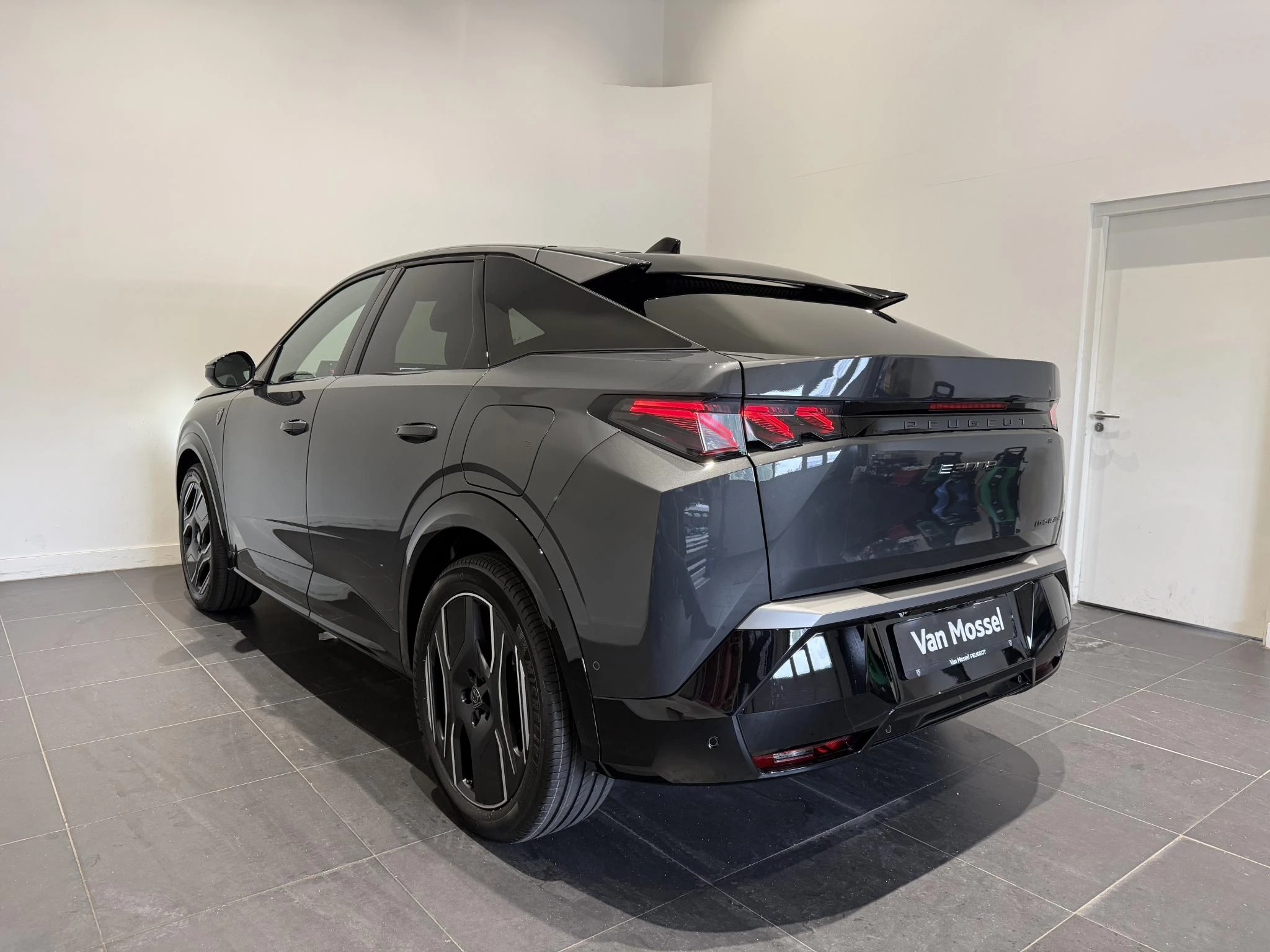 Peugeot-e-3008-image-6