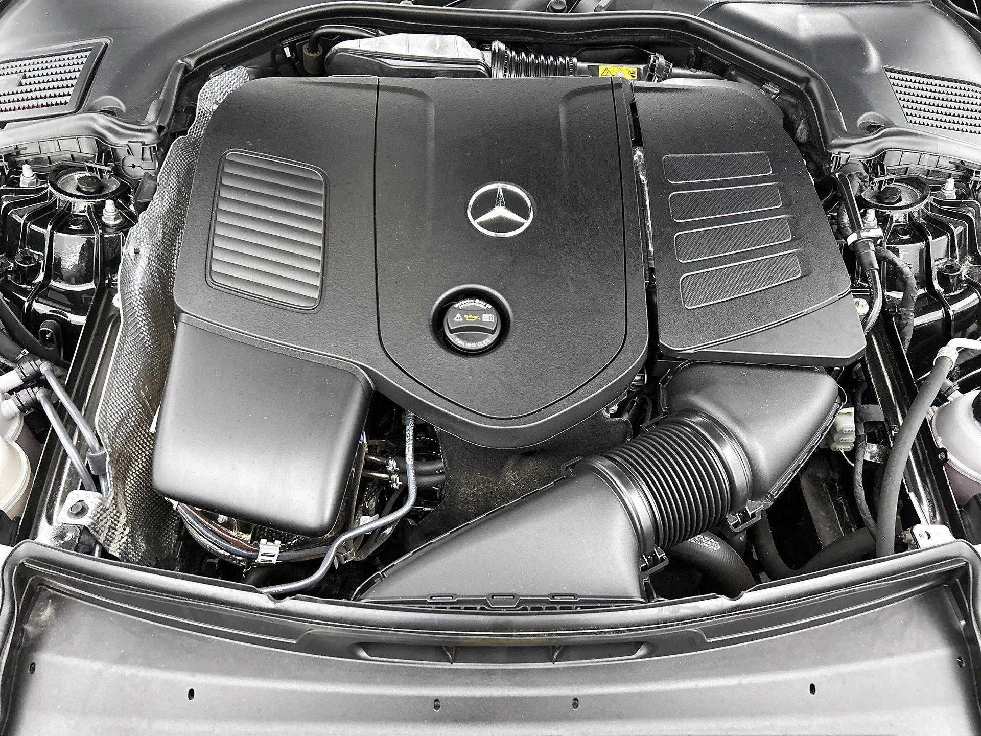 Mercedes-Benz-C-Klasse-image-60