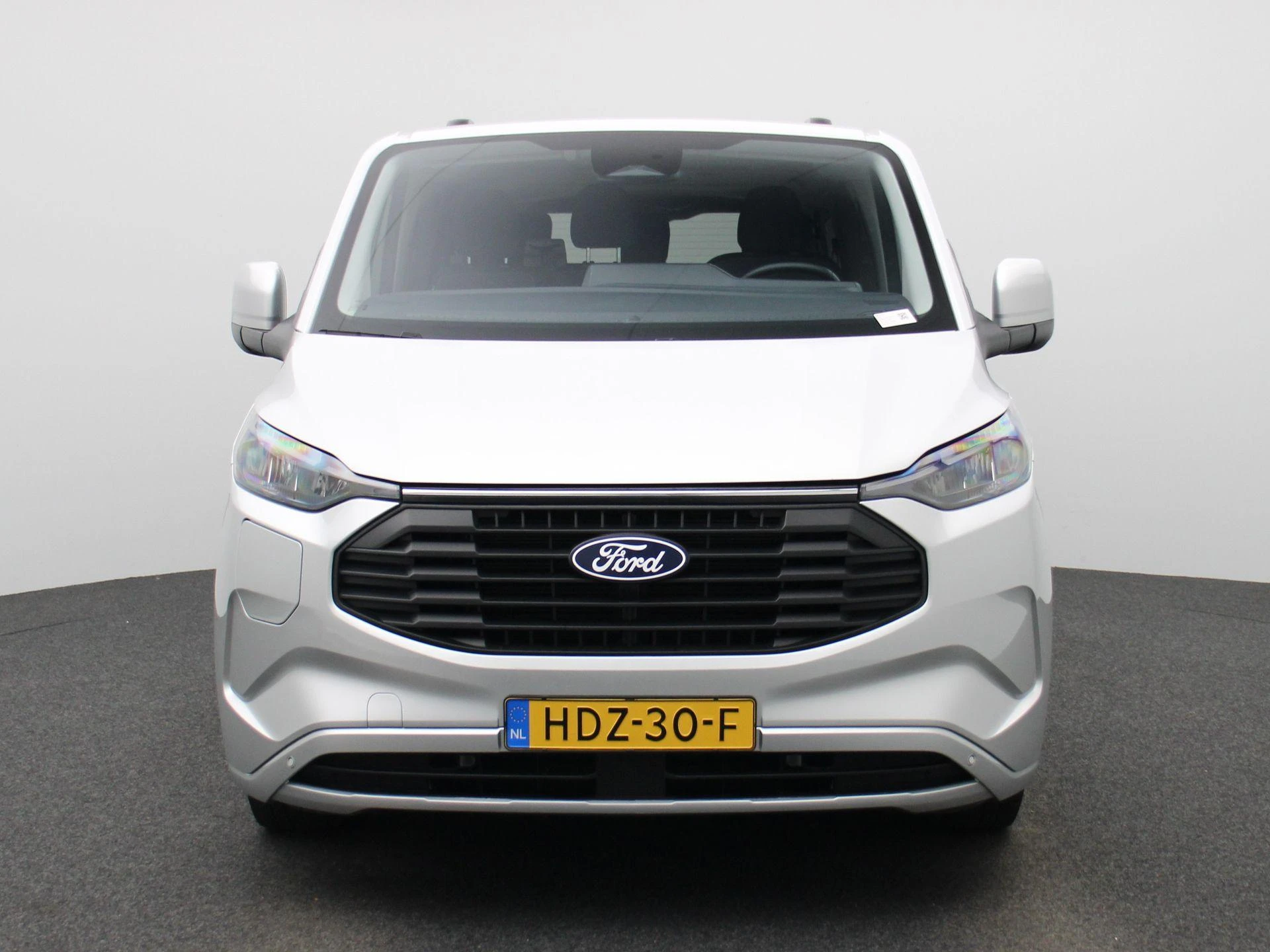 Ford-Transit Custom-image-2
