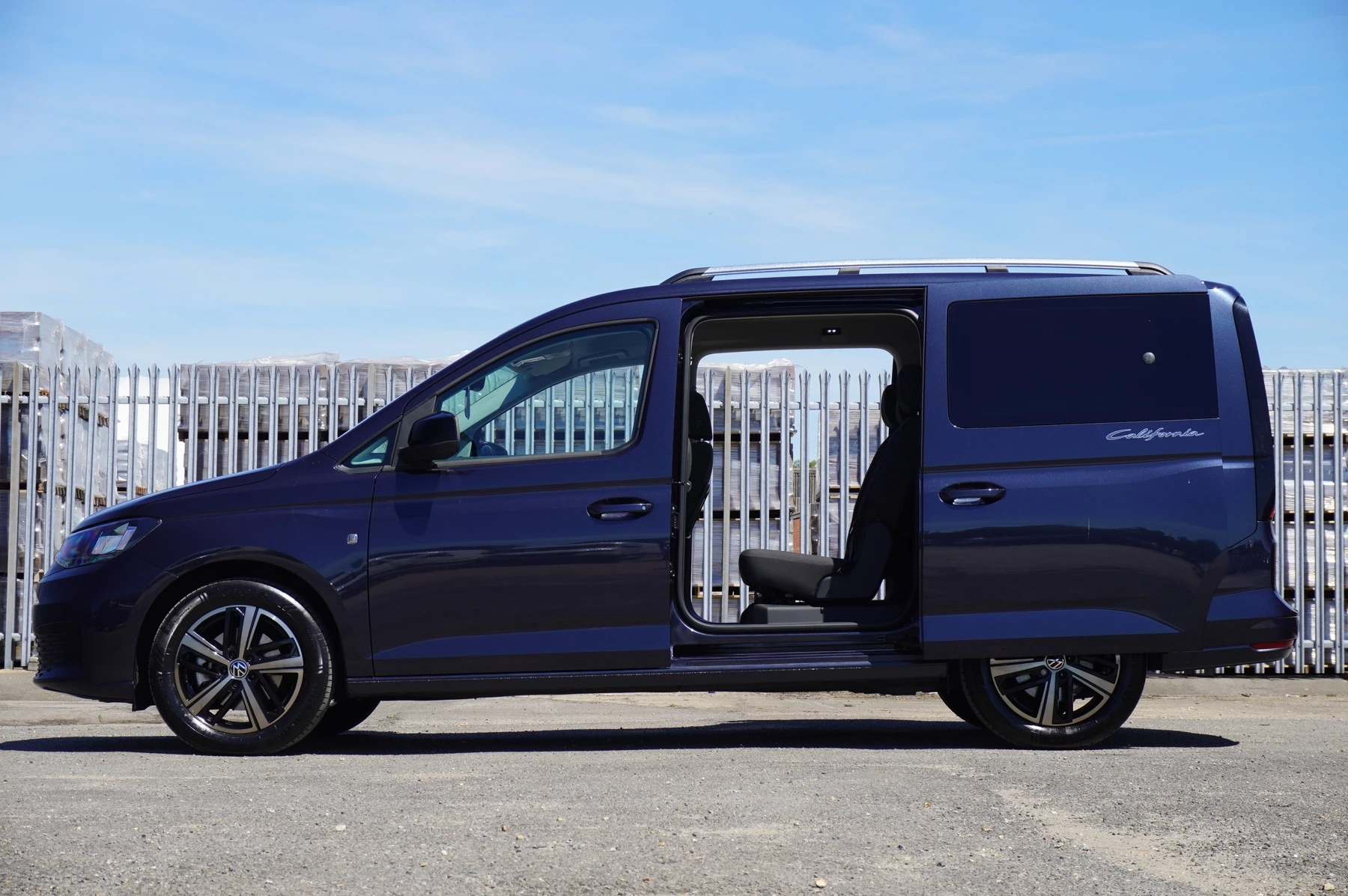 Volkswagen-Caddy-image-48