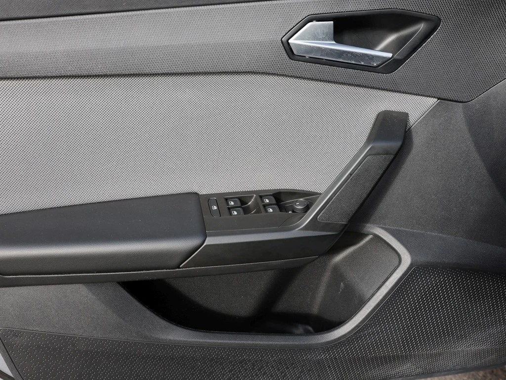 SEAT-Leon-image-14