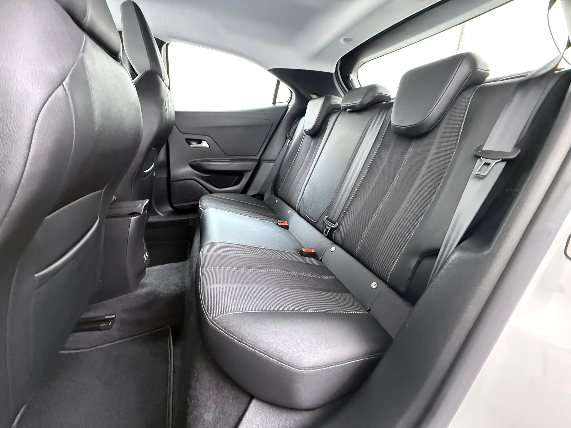 Opel-Mokka-e-image-8