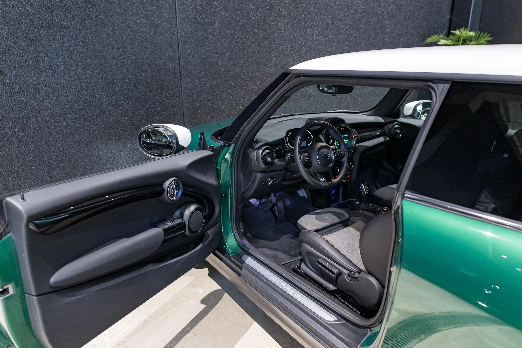 MINI-Electric-image-11