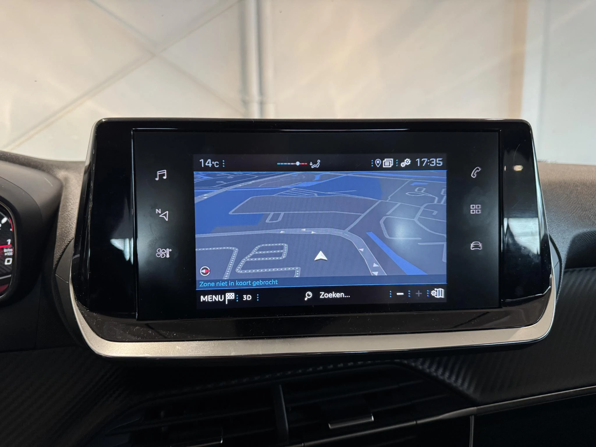 Peugeot-208-image-18