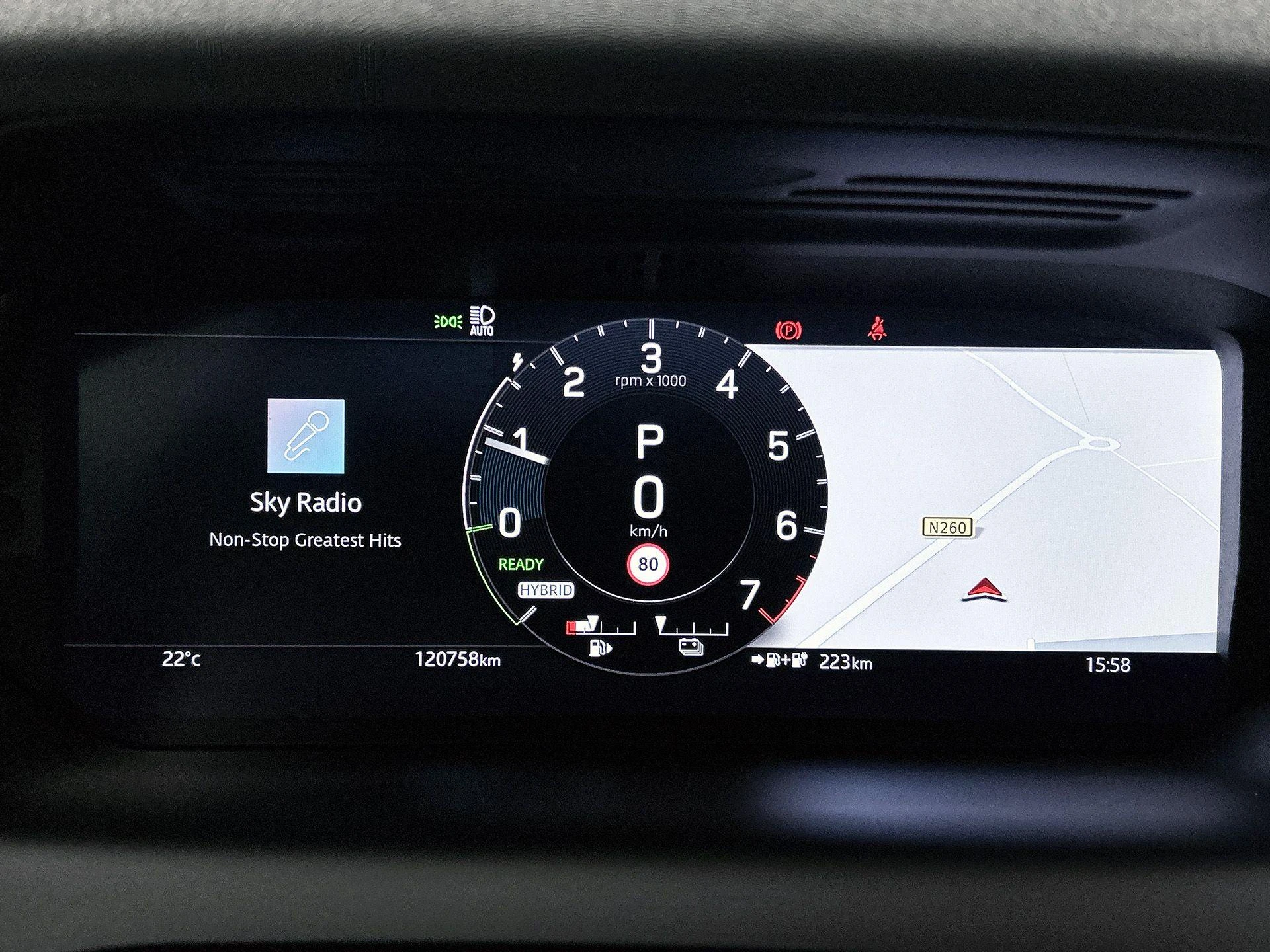 Land Rover-Discovery Sport-image-15