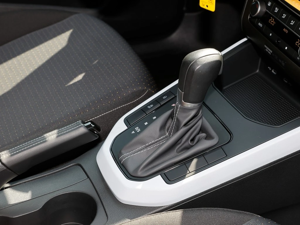 SEAT-Arona-image-7