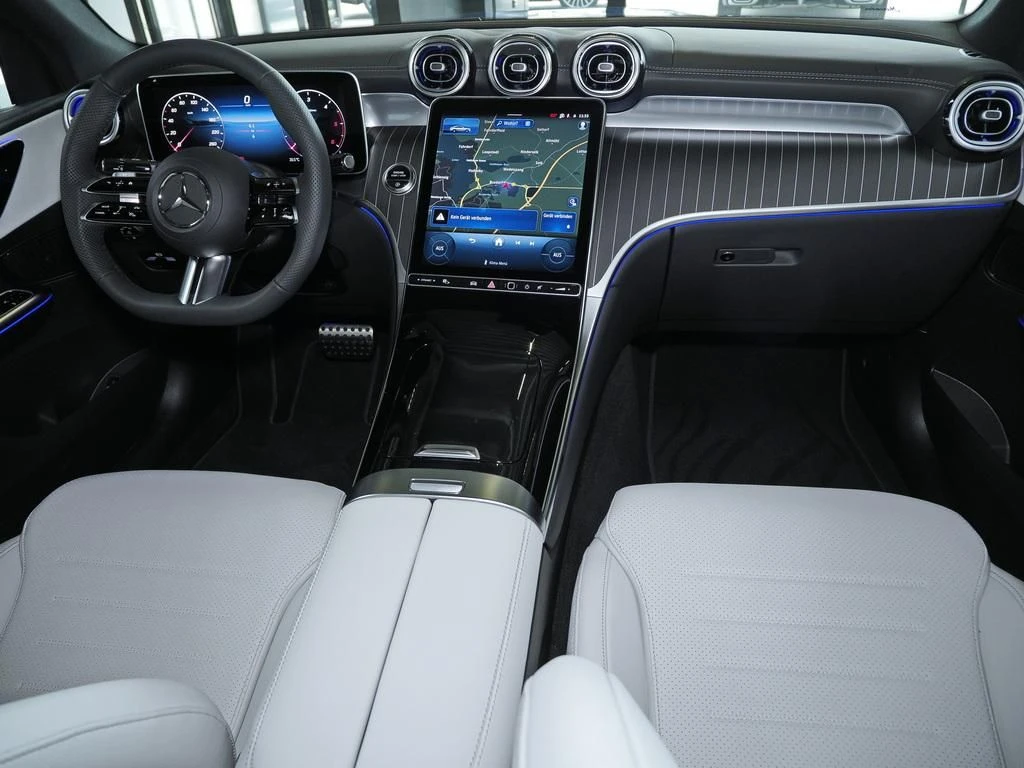 Mercedes-Benz-GLC 220 d-image-14