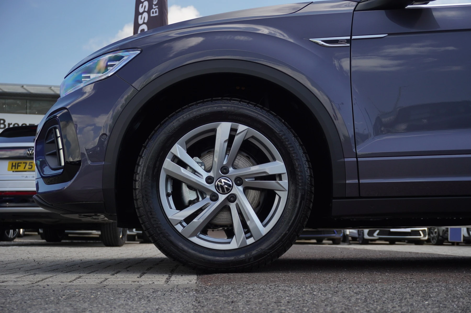 Volkswagen-T-Roc-image-4
