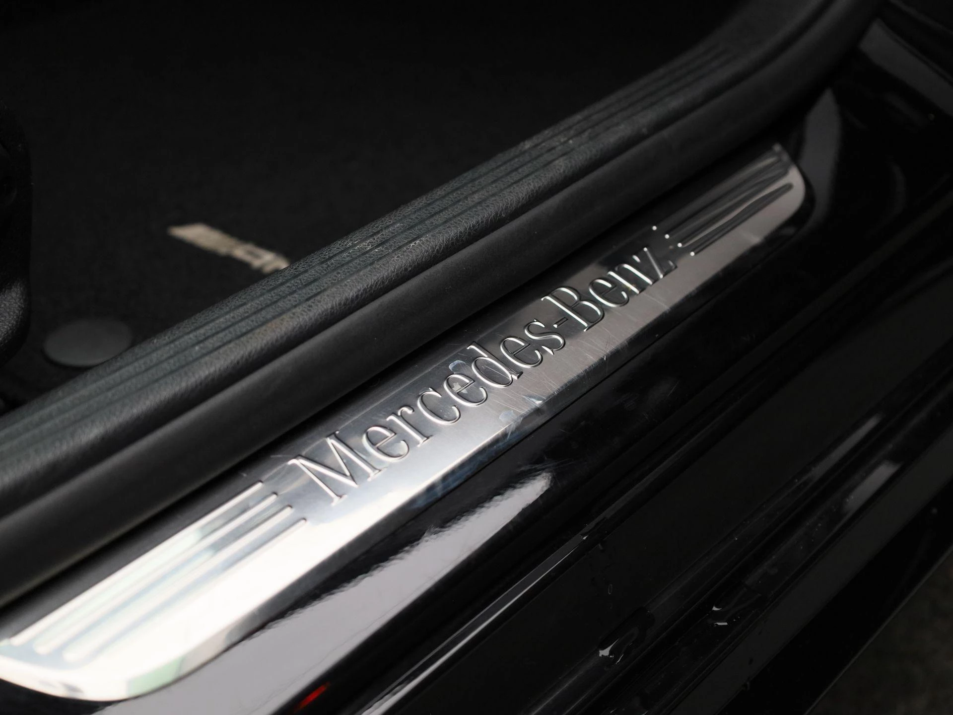 Mercedes-Benz-C-Klasse-image-39