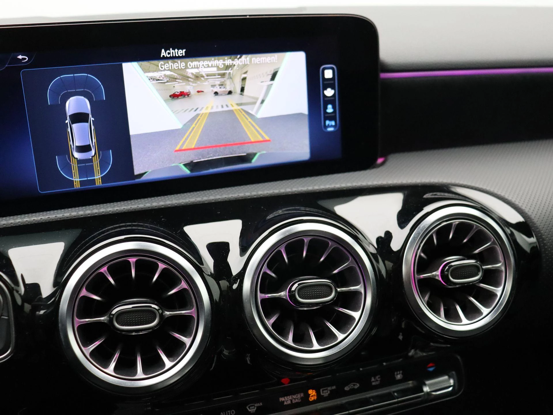 Mercedes-Benz Classe A 250 e Berline AMG Line + PANORAMISCH DAK + CARPLAY +