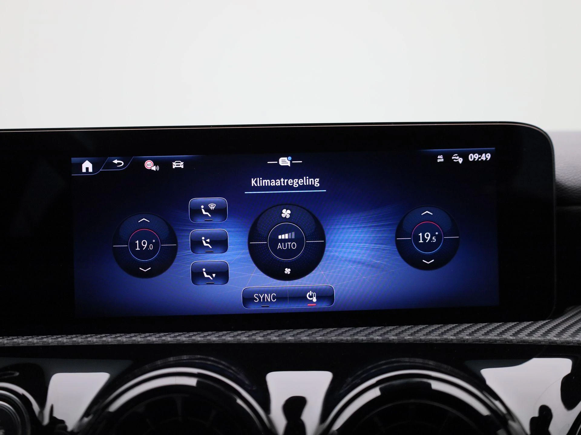 Mercedes-Benz-A-Klasse-image-19