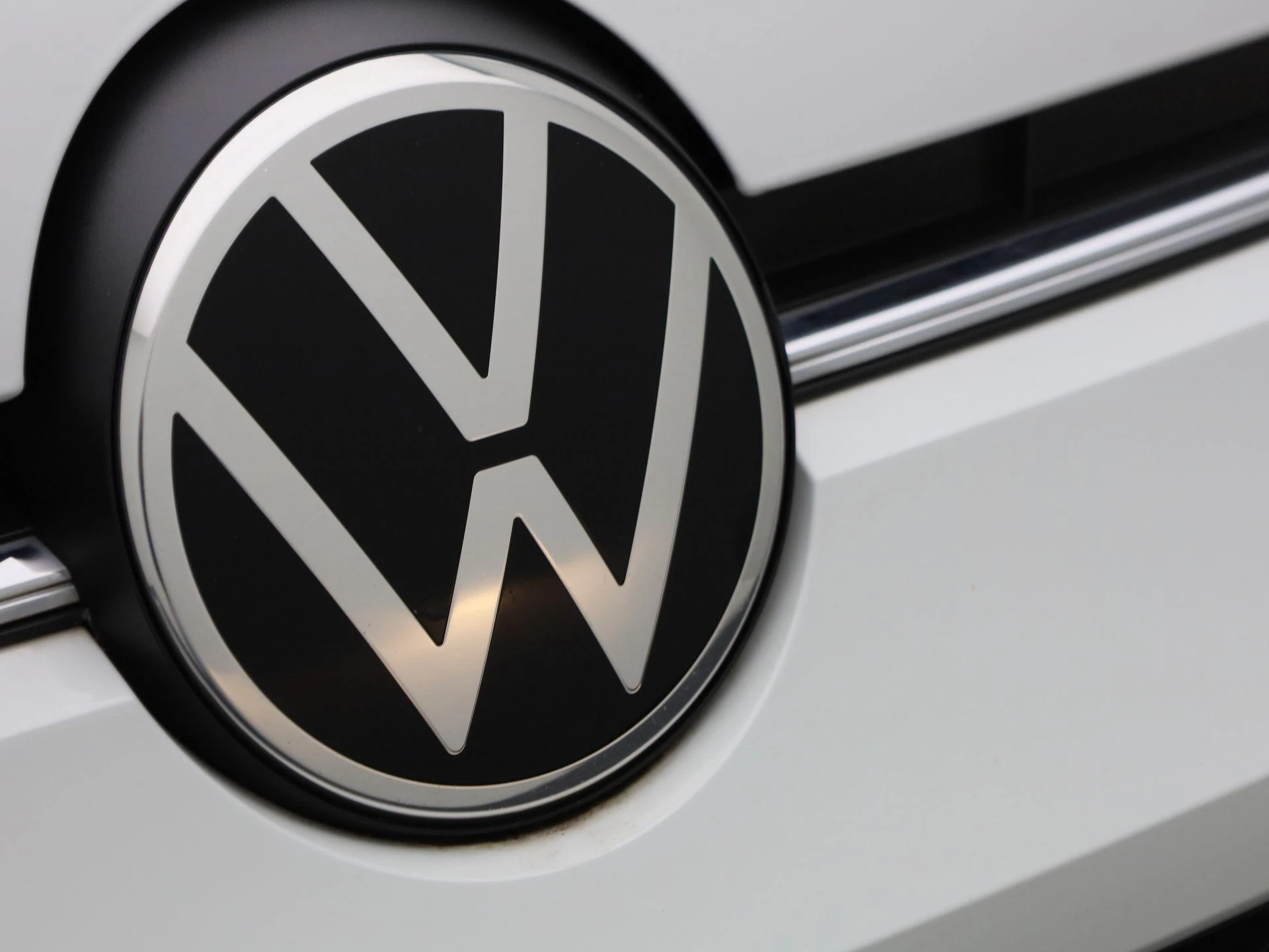 Volkswagen-up!-image-23