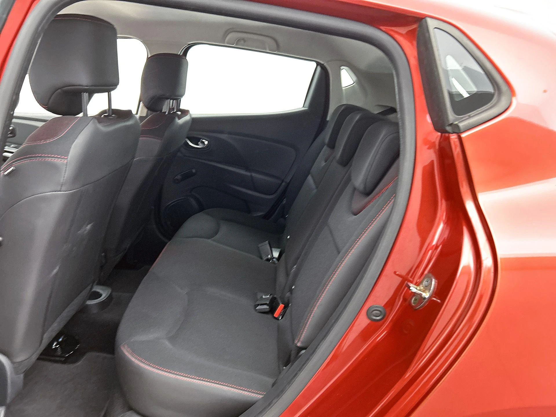 Renault-Clio-image-25