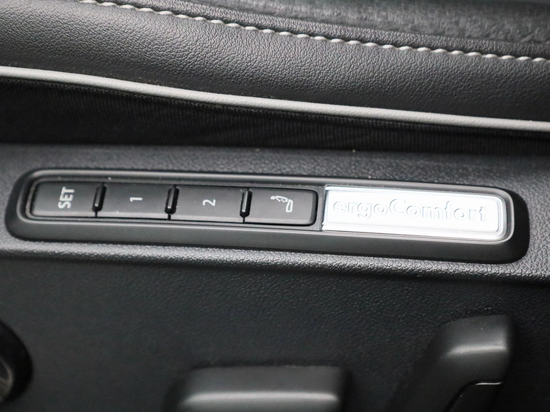 Volkswagen-Arteon-image-43