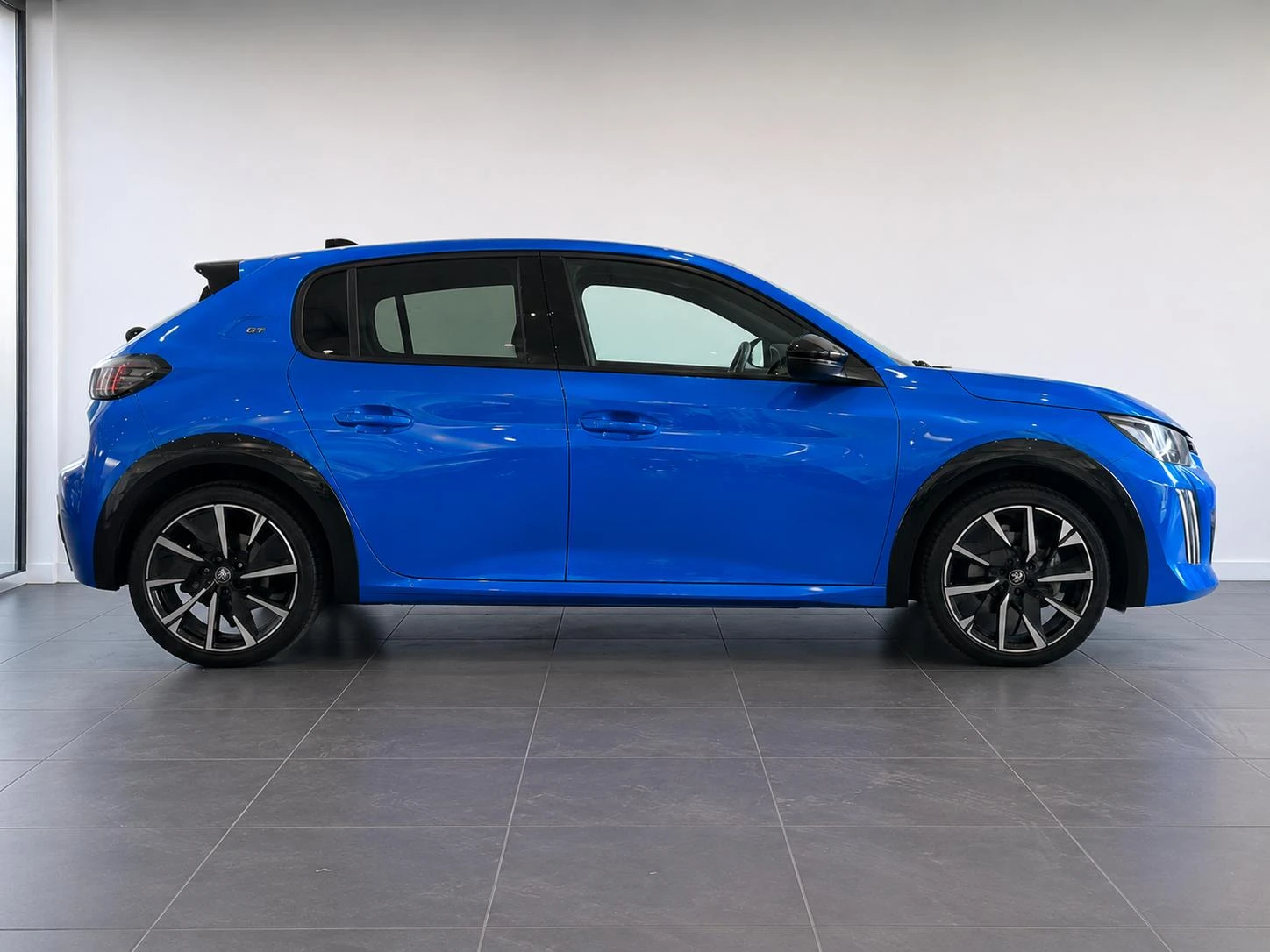 Peugeot 208 1.2 Hybrid 110 e-DCS6 GT