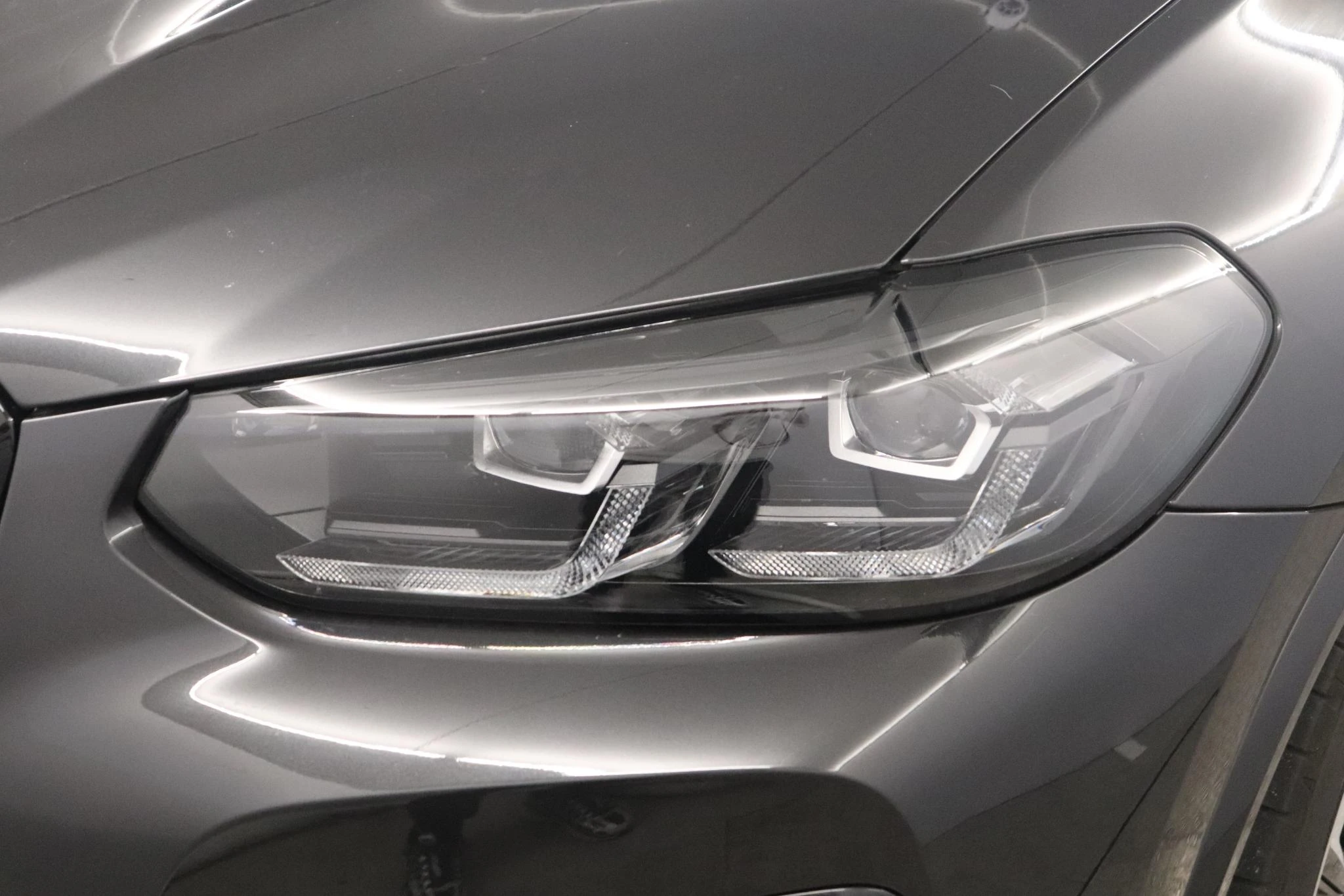 BMW-iX3-image-17